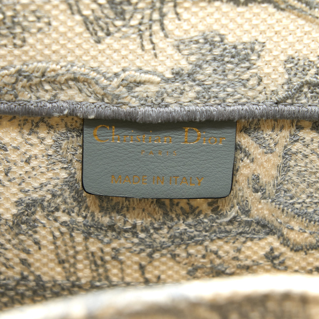 dior-medium-book-tote-grey-toile-de-jouy-embroidery-1