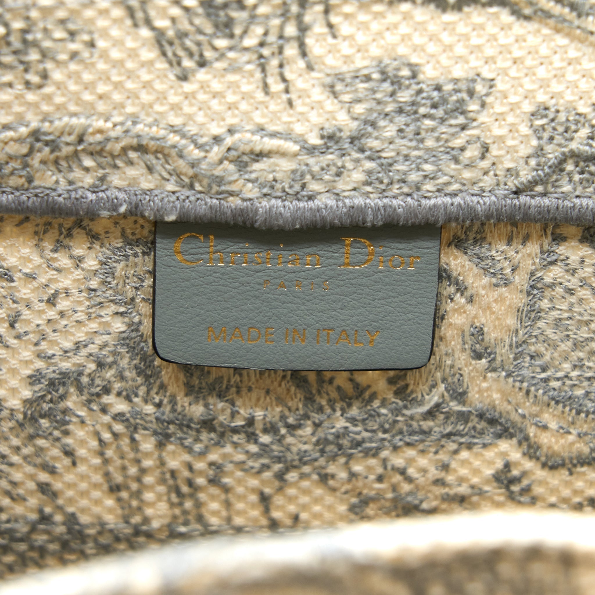 dior-medium-book-tote-grey-toile-de-jouy-embroidery-1