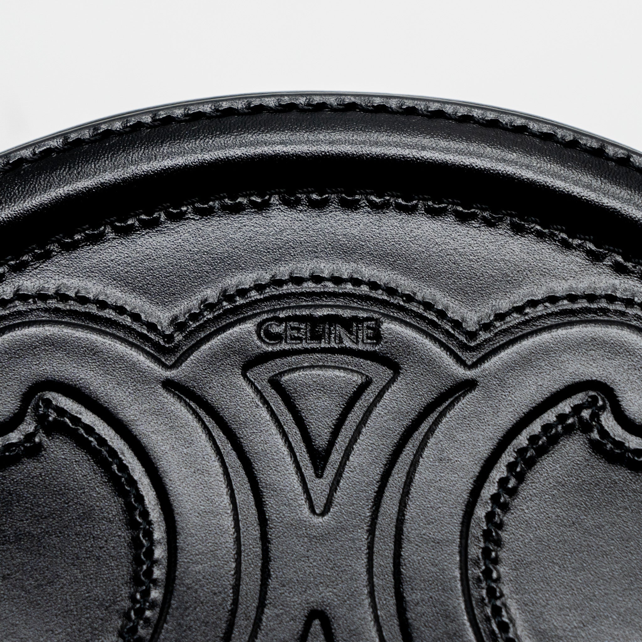 celine-oval-bag-cuir-triumphed-calfskin-black-ghw