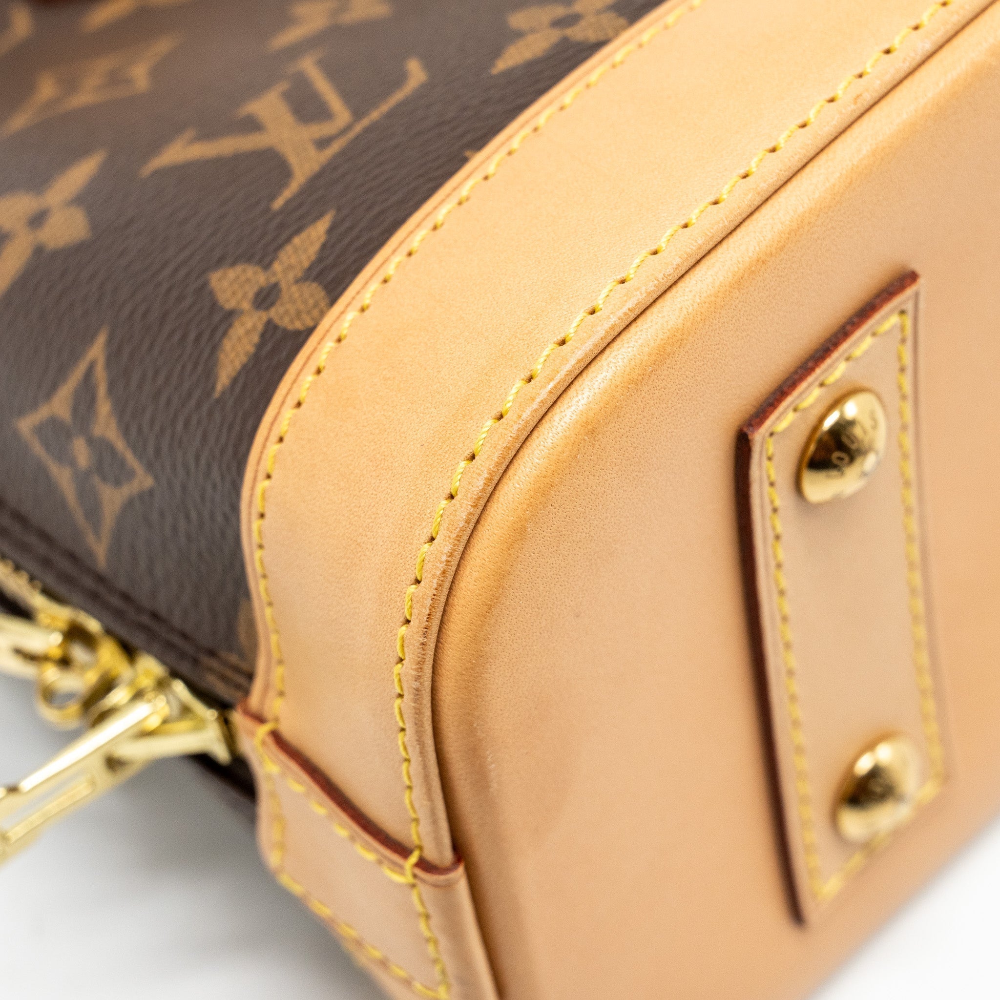 louis-vuitton-alma-bb-monogram-canvas-ghw-6