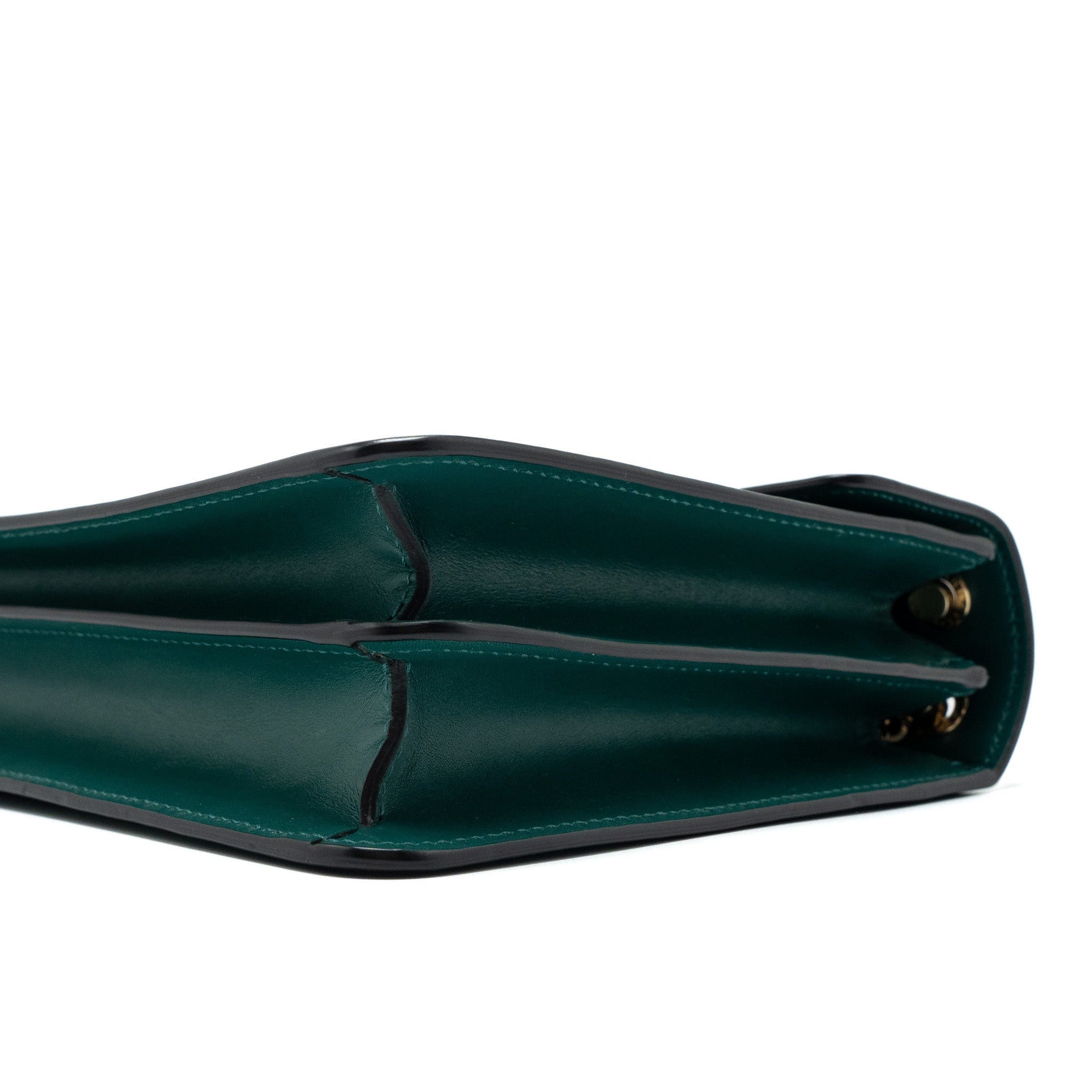 bvlgari-serpenti-forever-shoulder-bag-calfskin-green-lghw-1
