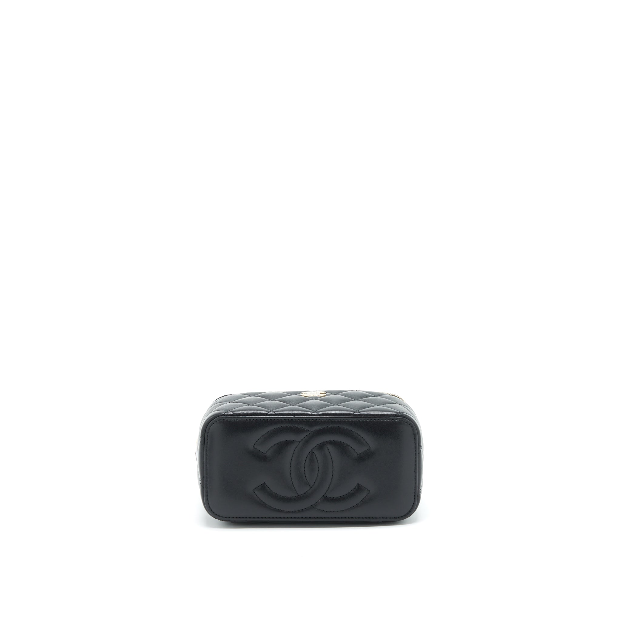 chanel-22a-top-handle-long-vanity-with-chain-lambskin-black-lghw-2