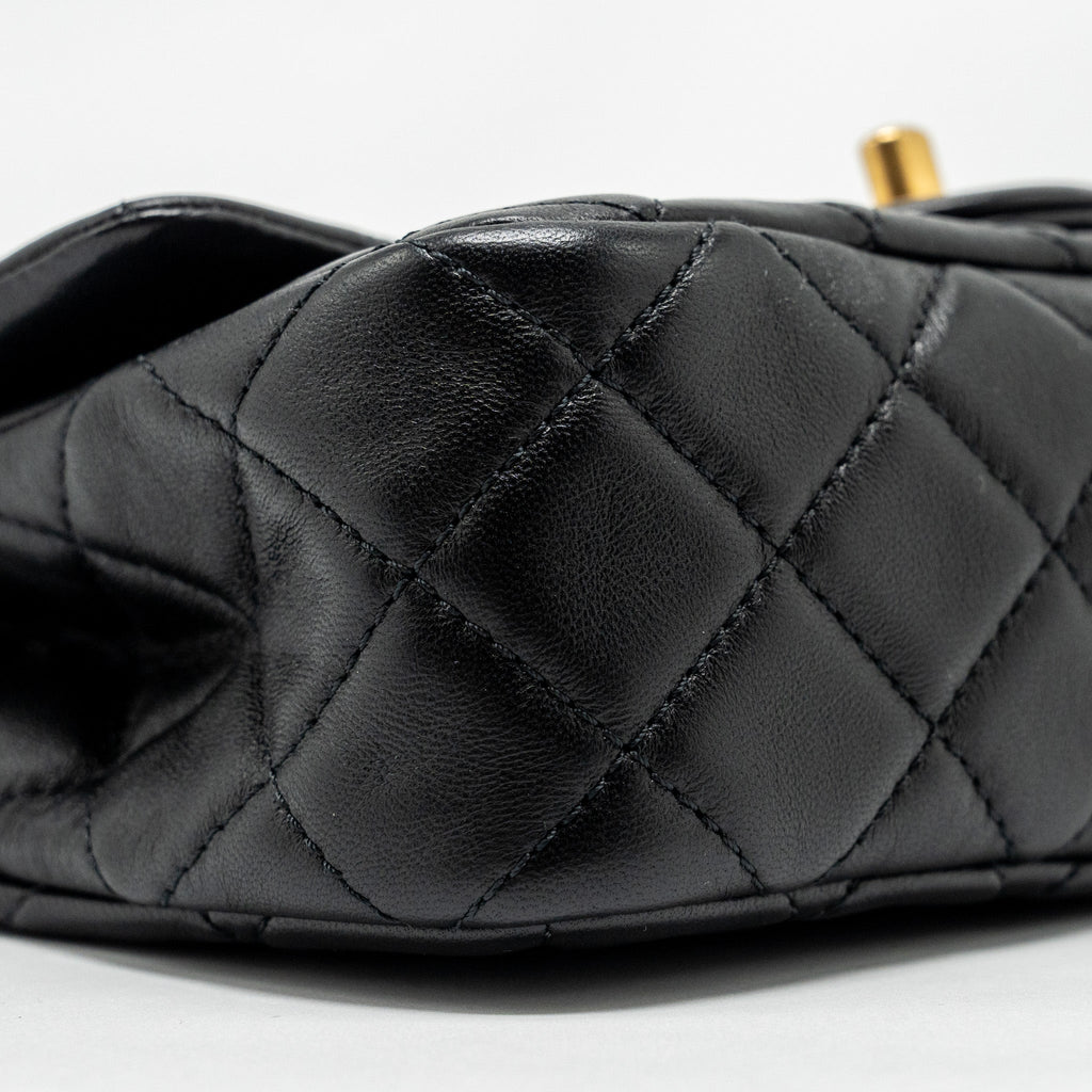 chanel-pearl-crush-mini-rectangular-flap-bag-lambskin-black-ghw-microchip-copy