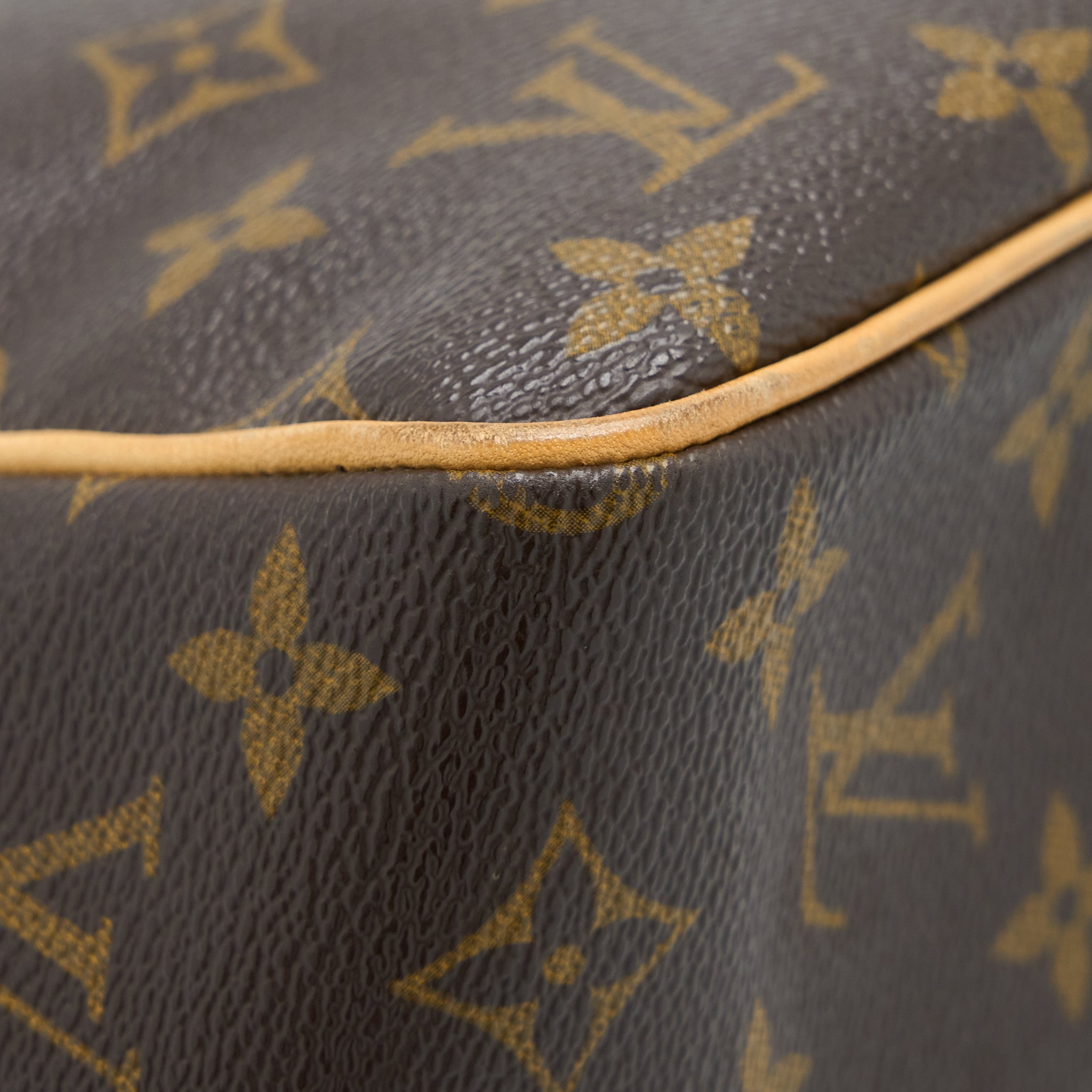 louis-vuitton-tote-bag-monogram-canvas-tote-bag
