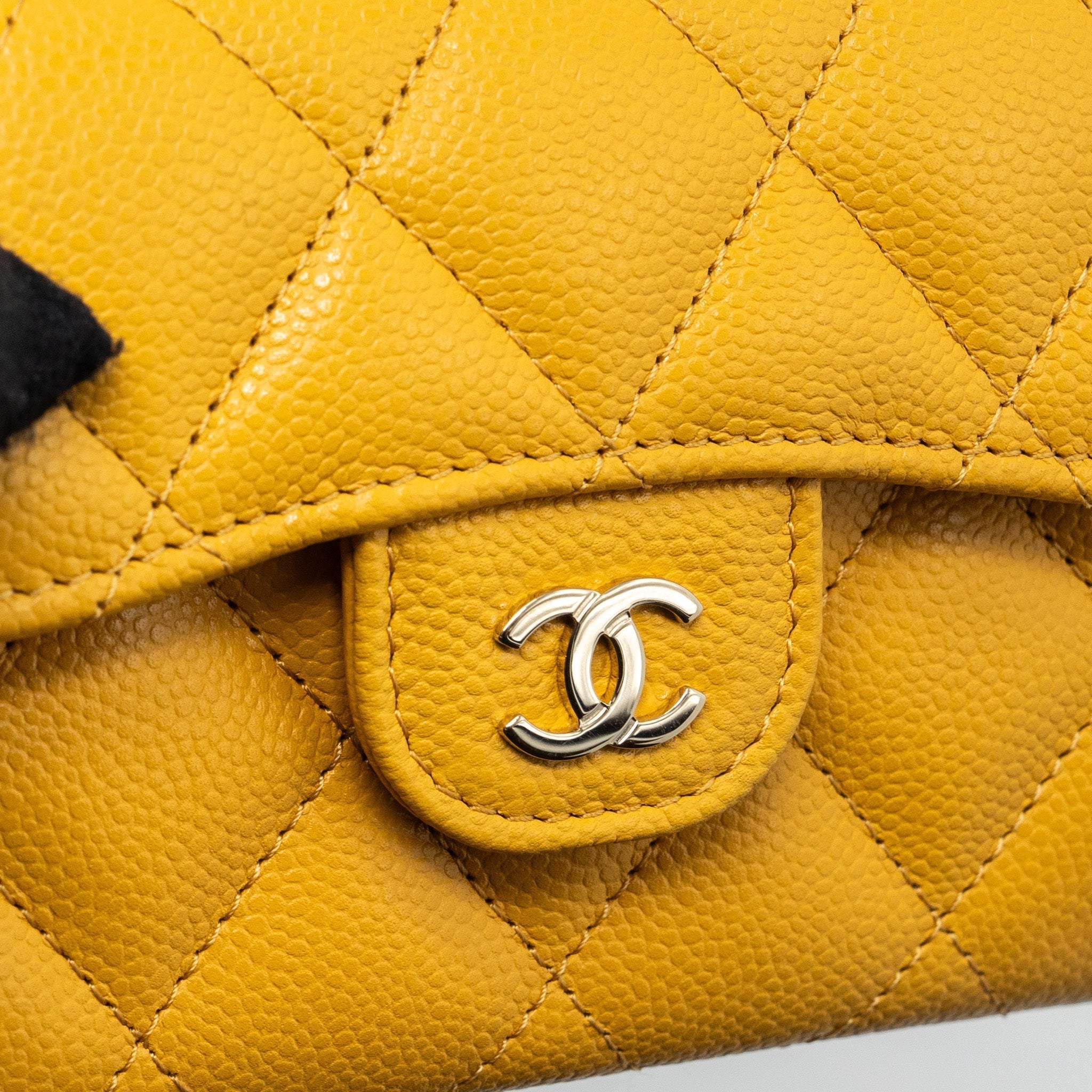 chanel-classic-flap-card-holder-caviar-yellow-lghw-mircochip