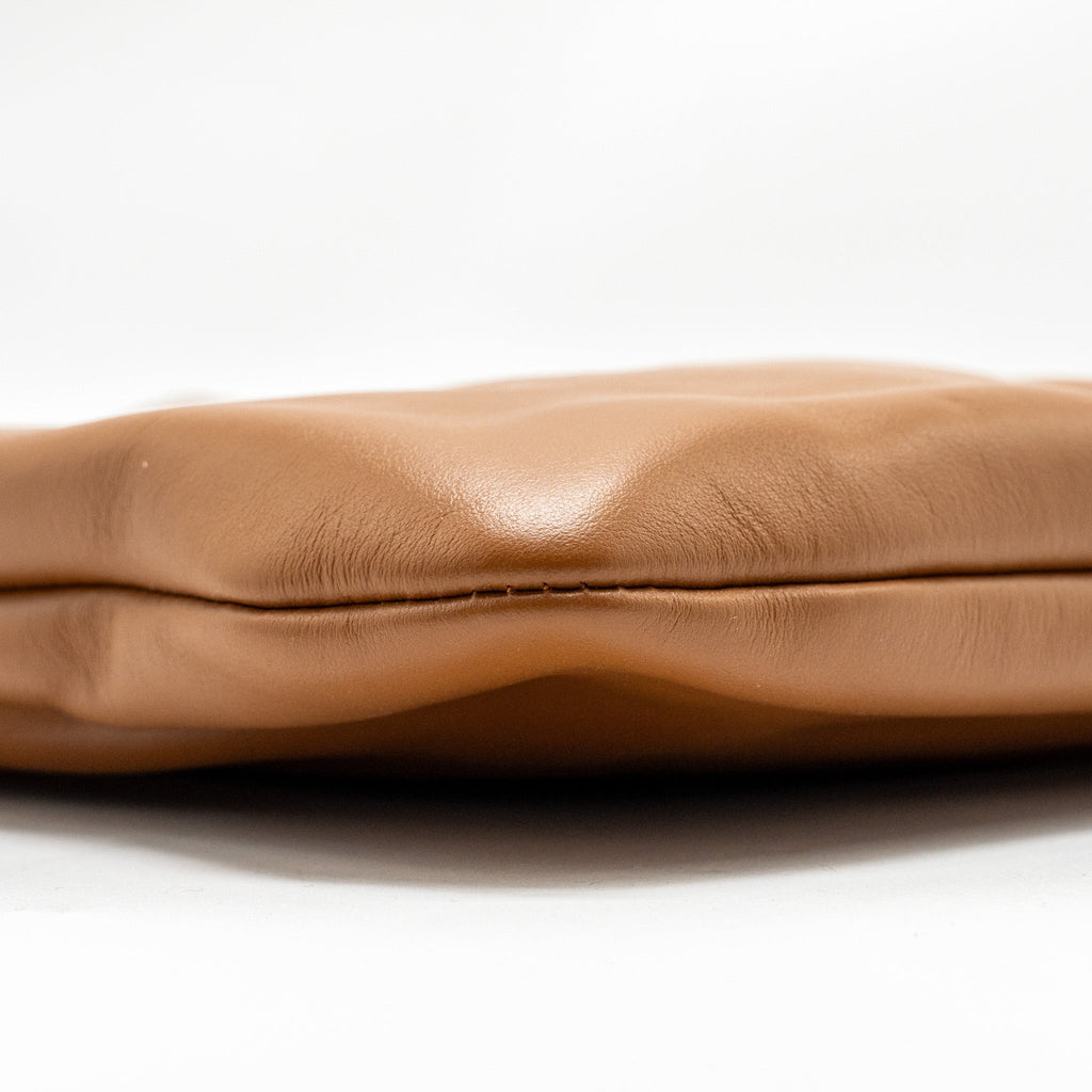 miu-miu-ivy-leather-bag-calfskin-caramel-ghw