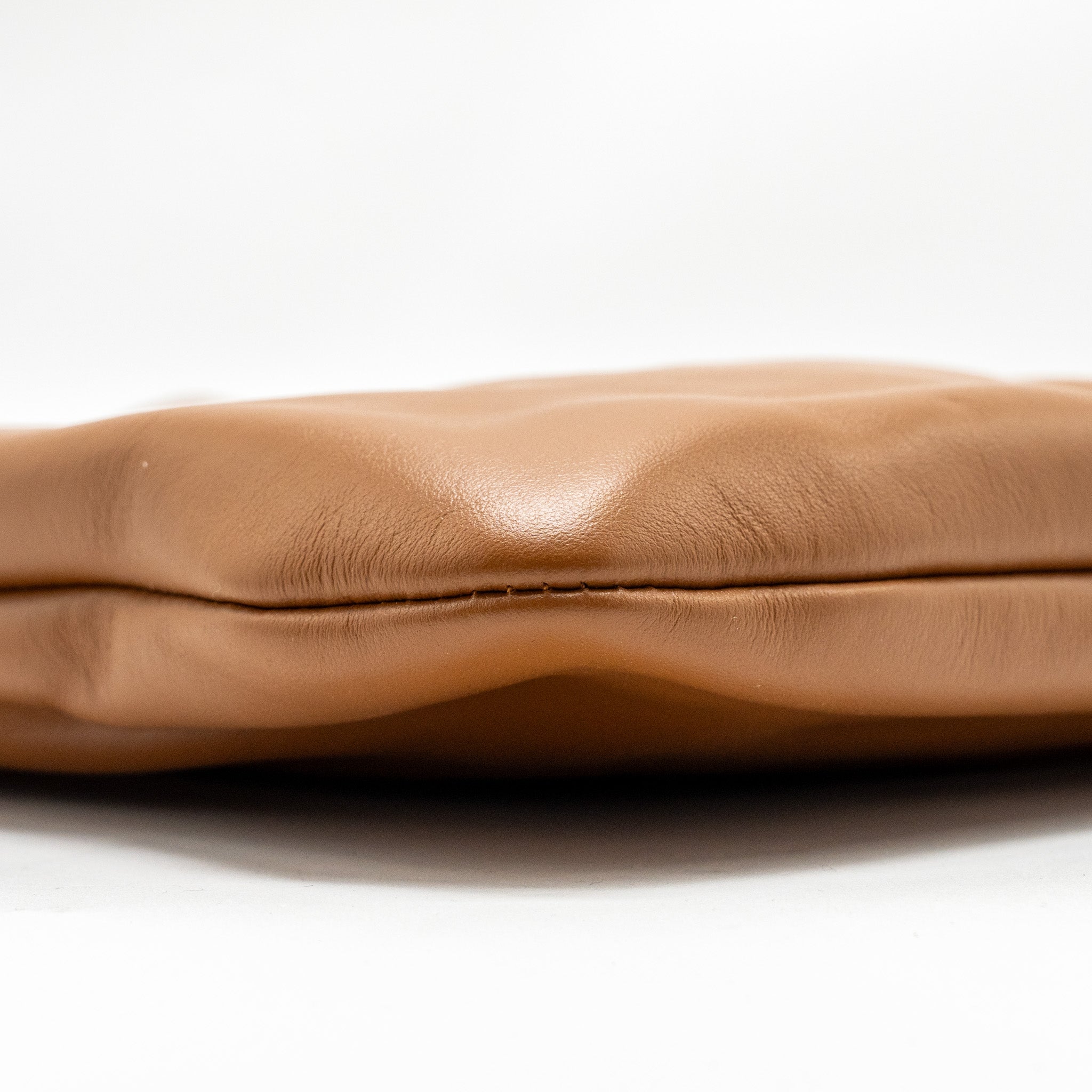 miu-miu-ivy-leather-bag-calfskin-caramel-ghw