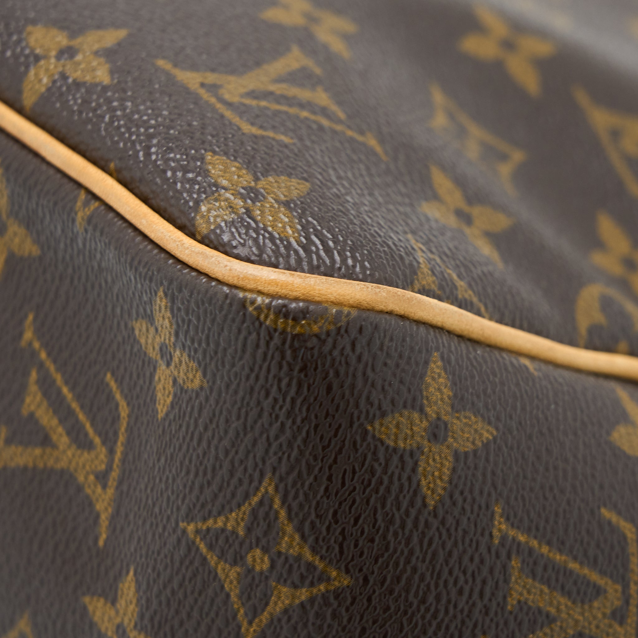 louis-vuitton-tote-bag-monogram-canvas-tote-bag