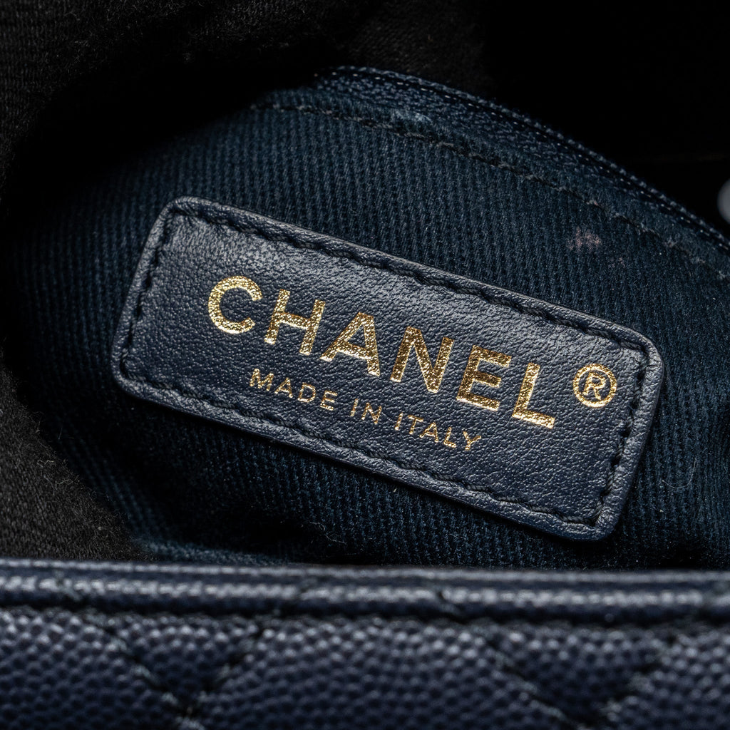 chanel-small-coco-handle-bag-caviar-navy-lghw