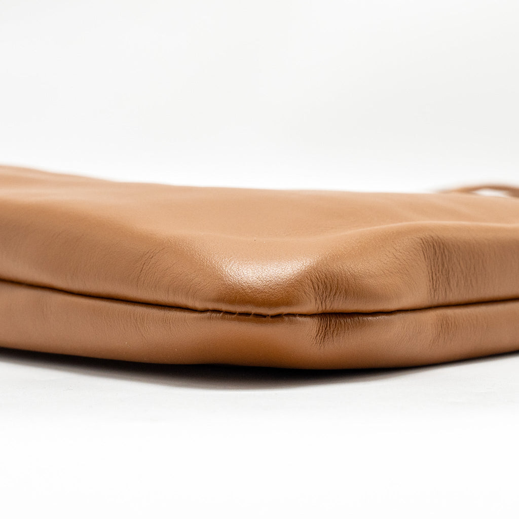 miu-miu-ivy-leather-bag-calfskin-caramel-ghw