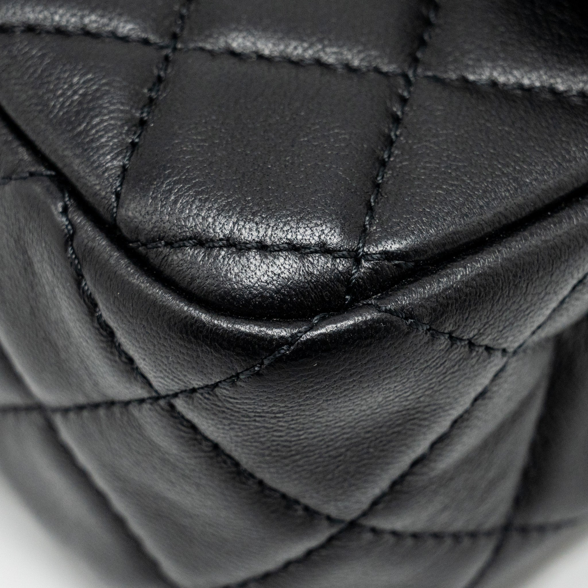 chanel-pearl-crush-mini-rectangular-flap-bag-lambskin-black-ghw-microchip-copy