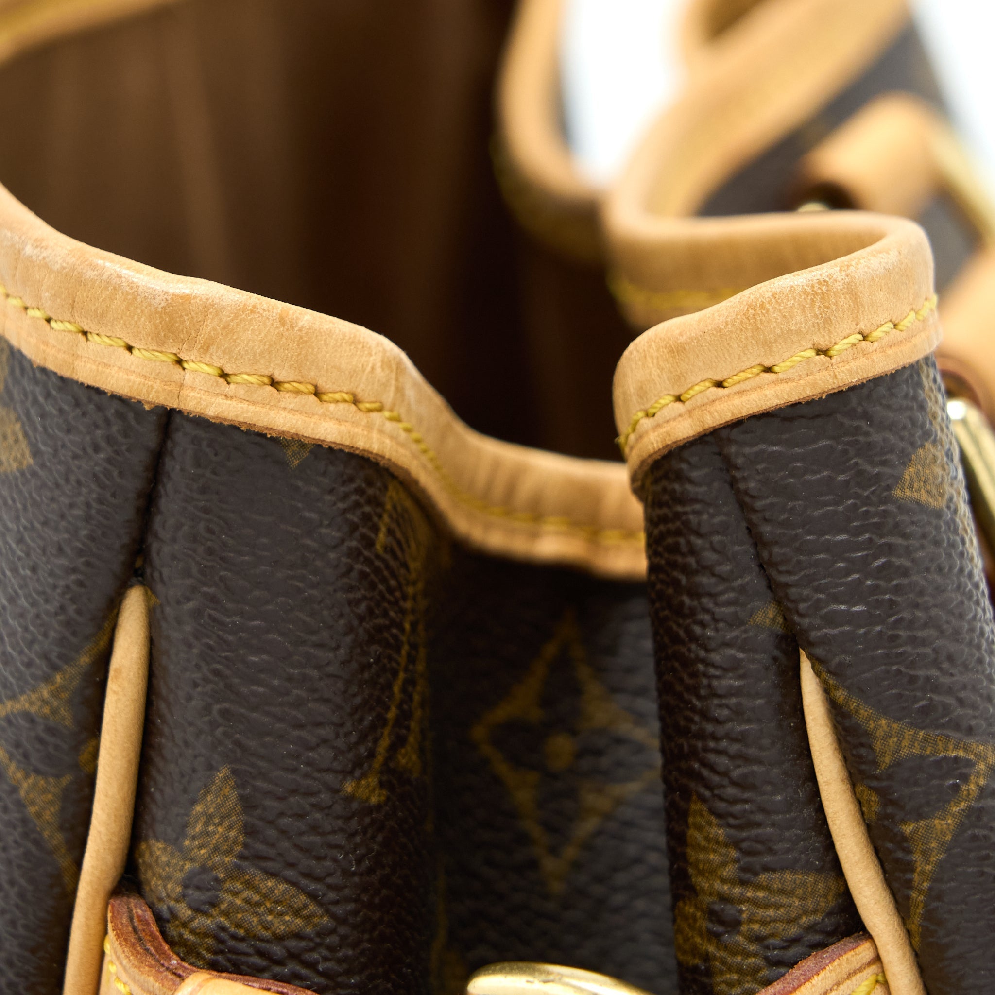 louis-vuitton-tote-bag-monogram-canvas-tote-bag
