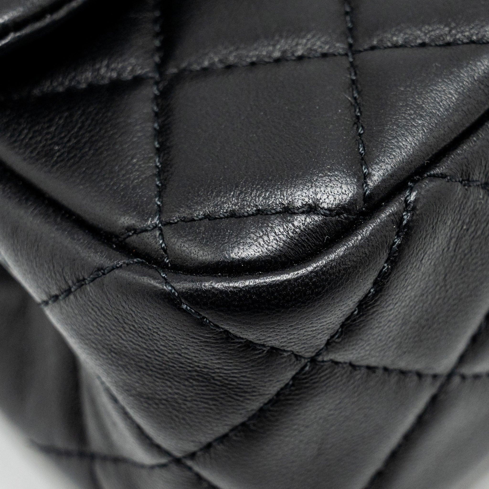 chanel-pearl-crush-mini-rectangular-flap-bag-lambskin-black-ghw-microchip-copy
