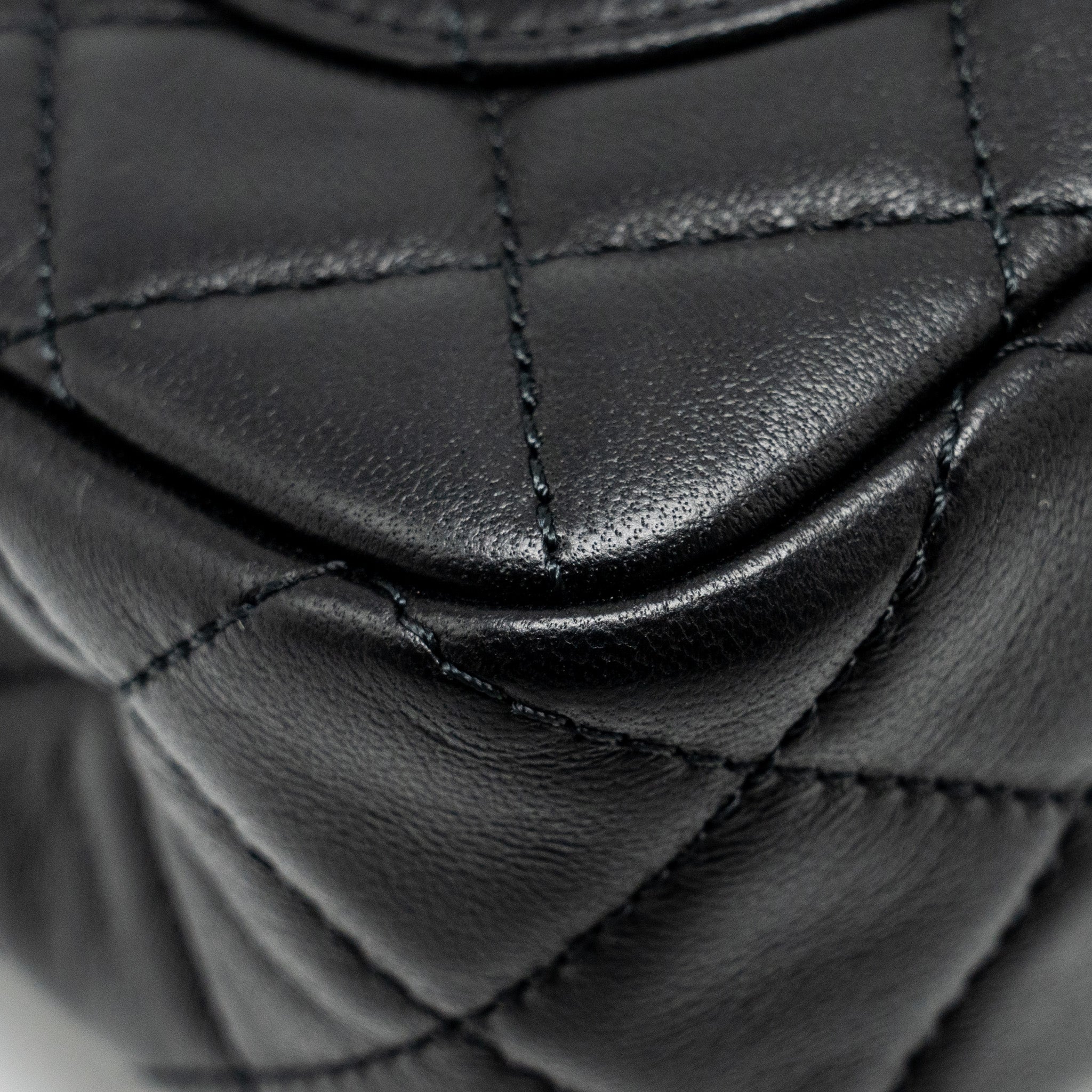 chanel-pearl-crush-mini-rectangular-flap-bag-lambskin-black-ghw-microchip-copy