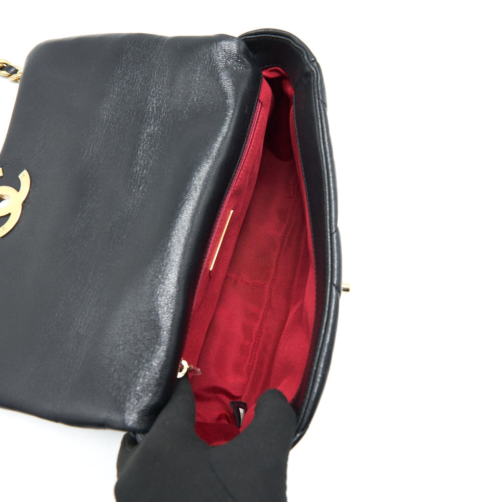 chanel-small-19-bag-black