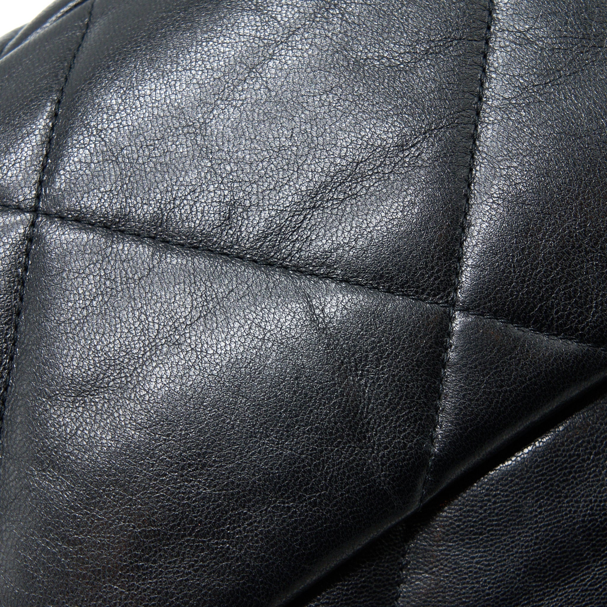 chanel-small-19-bag-lambskin-black-ghw