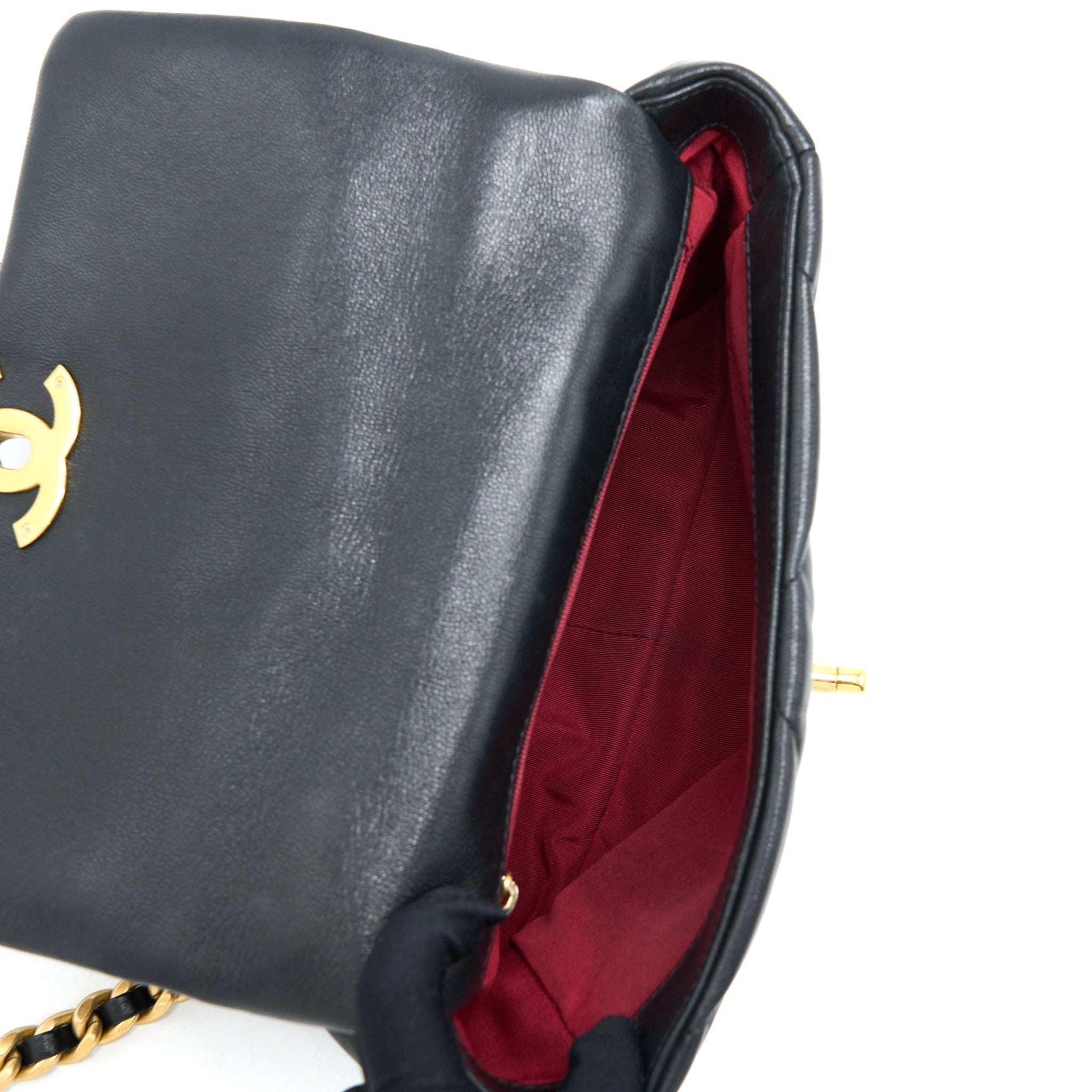 chanel-small-19-bag-lambskin-black-ghw