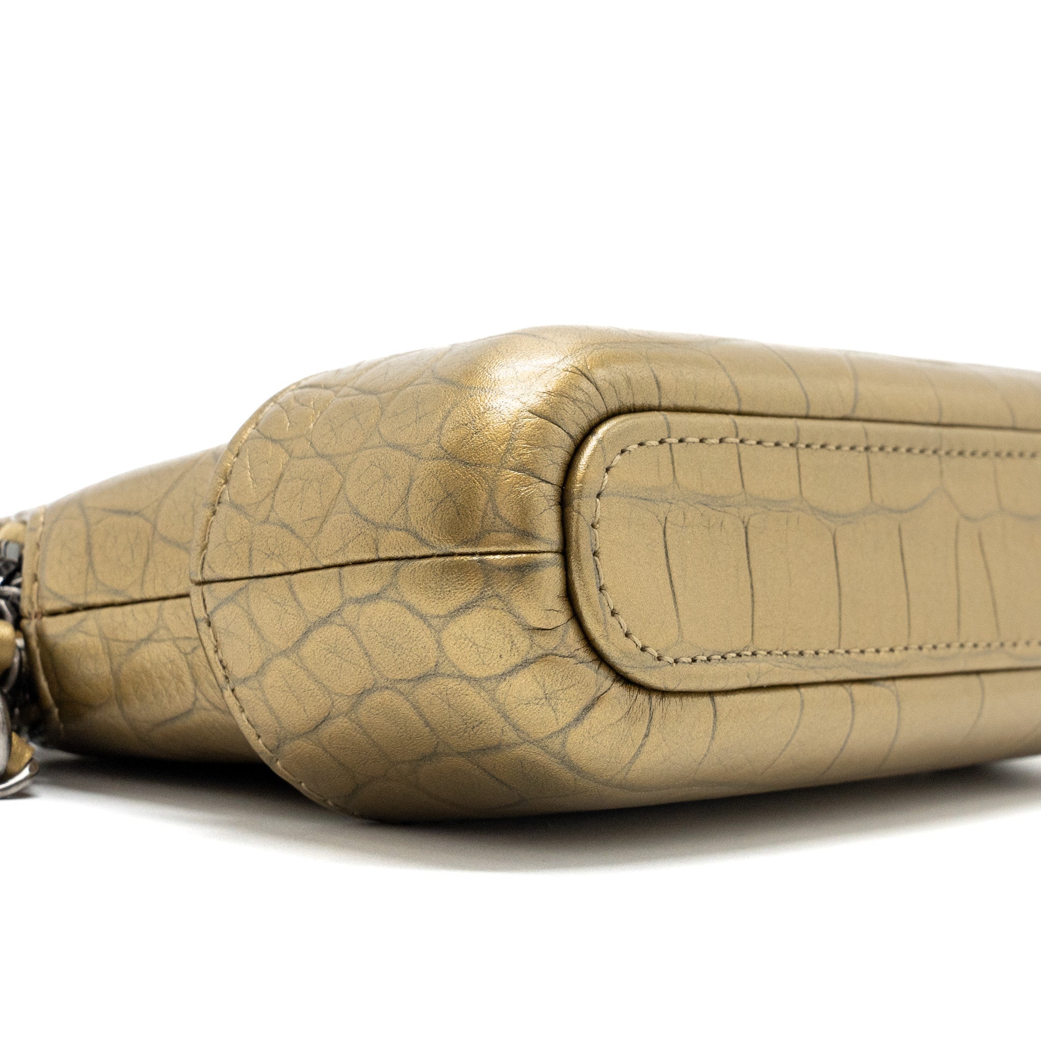 chanel-gabrielle-double-zip-clutch-on-chain-crocodile-embossed-calfskin-gold-multicolour-hardware