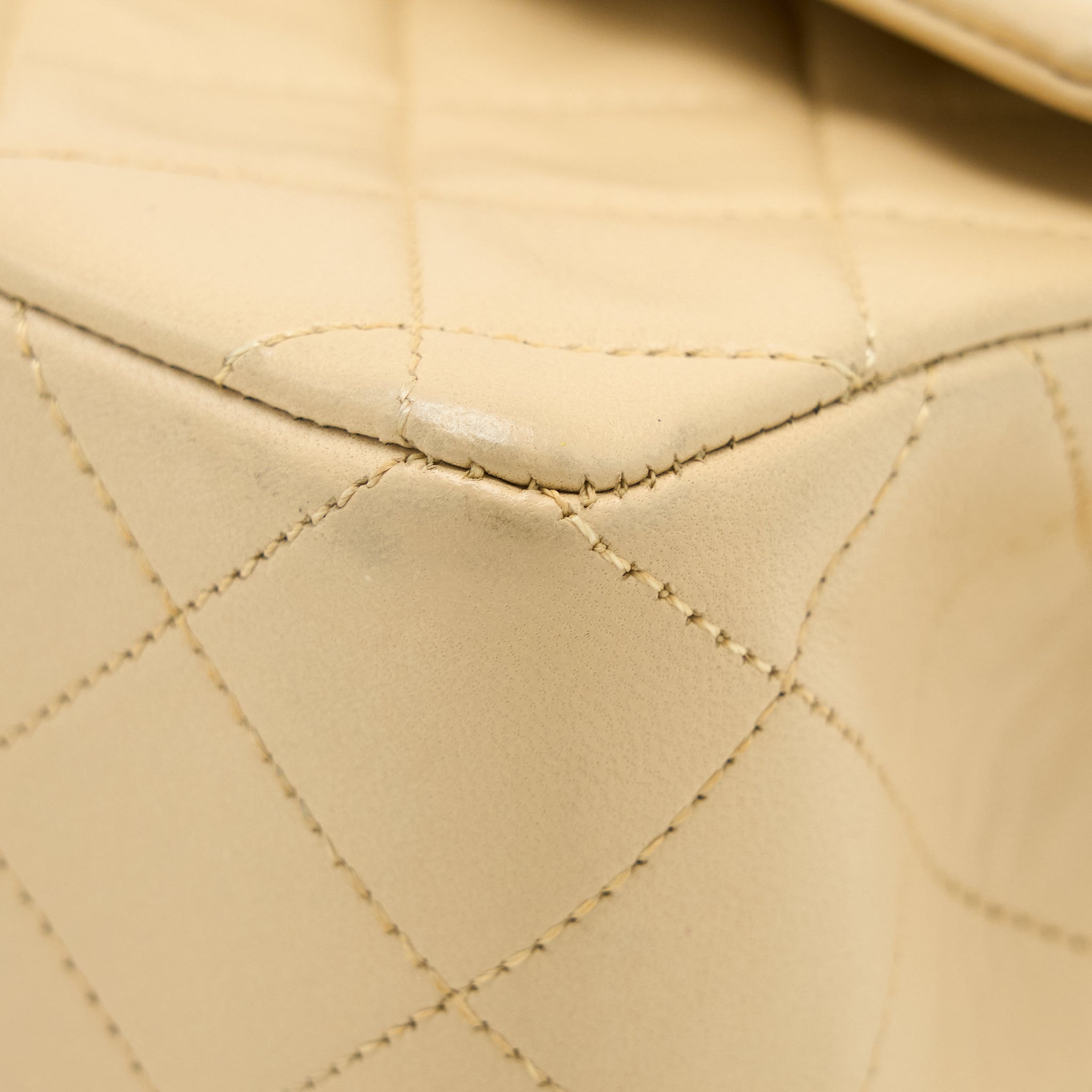 chanel-vintage-classic-double-flap-bag-lambskin-beige-ghw
