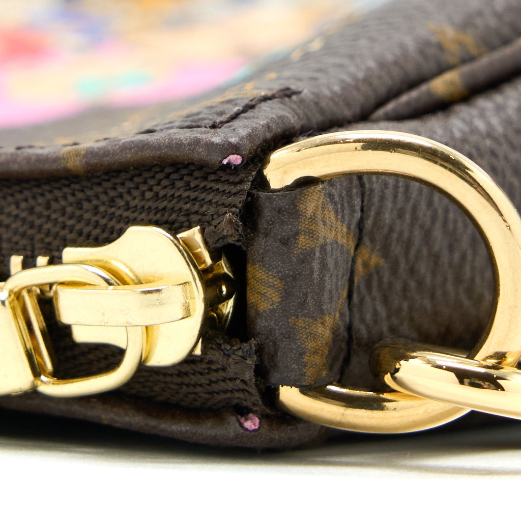 louis-vuitton-2022-christmas-limited-mini-pochette-accessories-monogram-paris-boutique