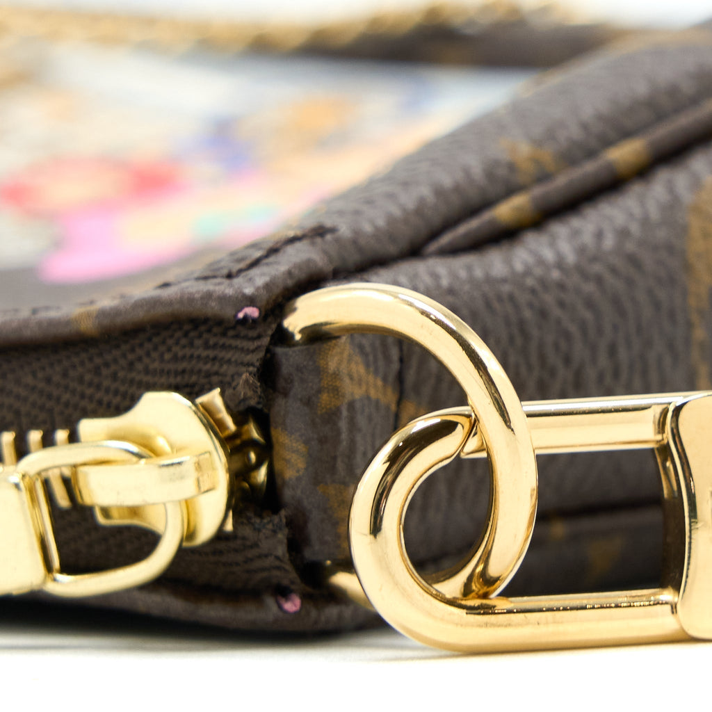 louis-vuitton-2022-christmas-limited-mini-pochette-accessories-monogram-paris-boutique