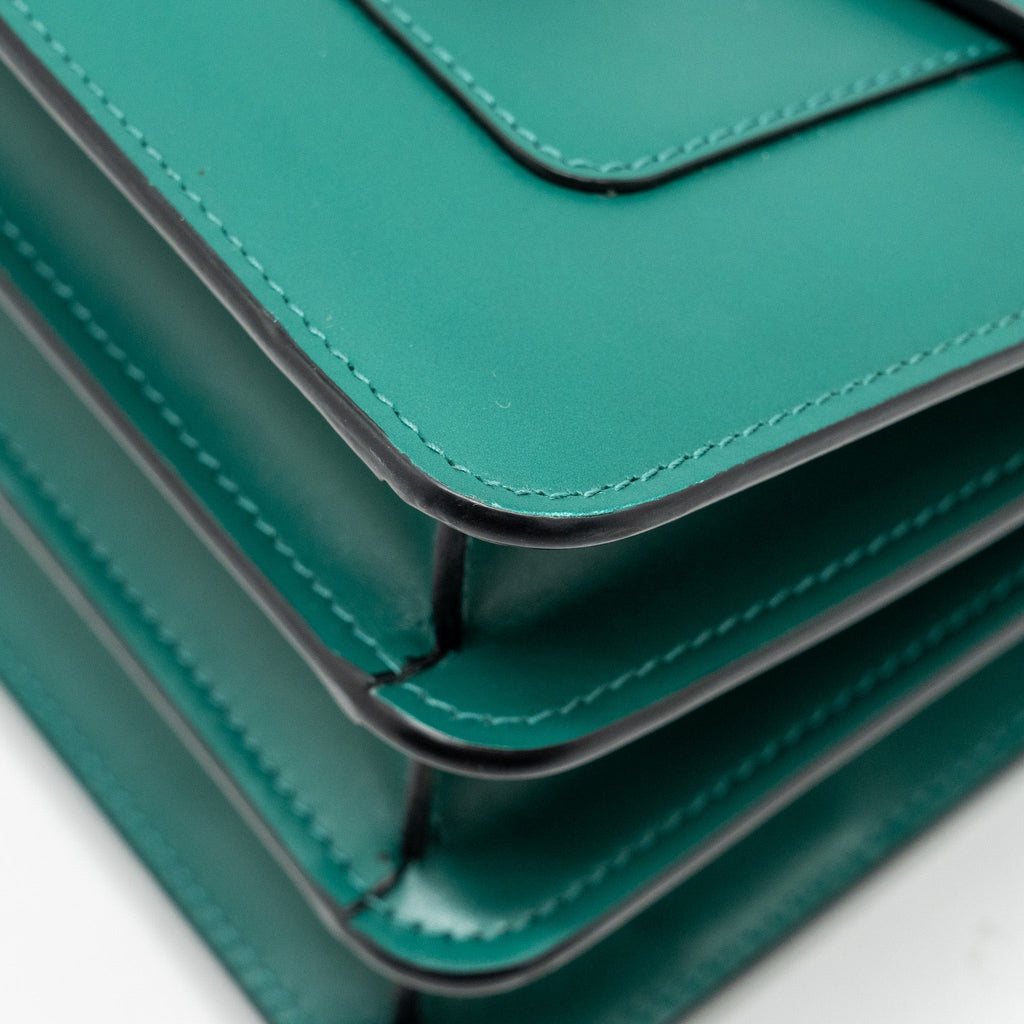 bvlgari-serpenti-forever-top-handle-calfskin-green-ghw