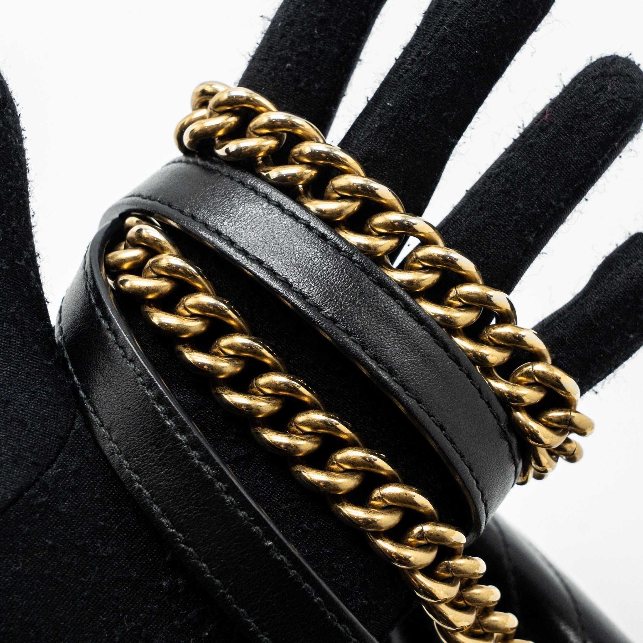 gucci-mini-gg-marmont-bag-calfskin-black-brushed-ghw