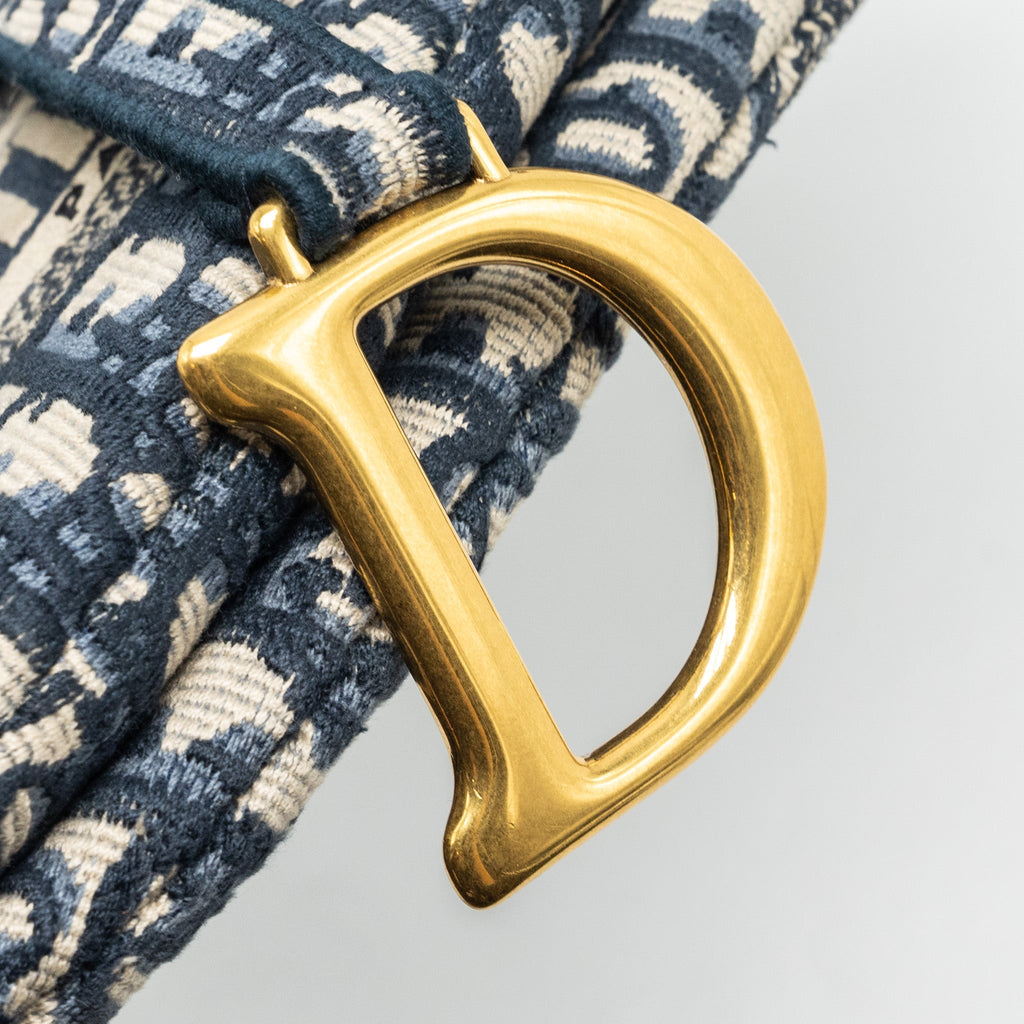 dior-medium-saddle-blue-oblique-embroidery-ghw