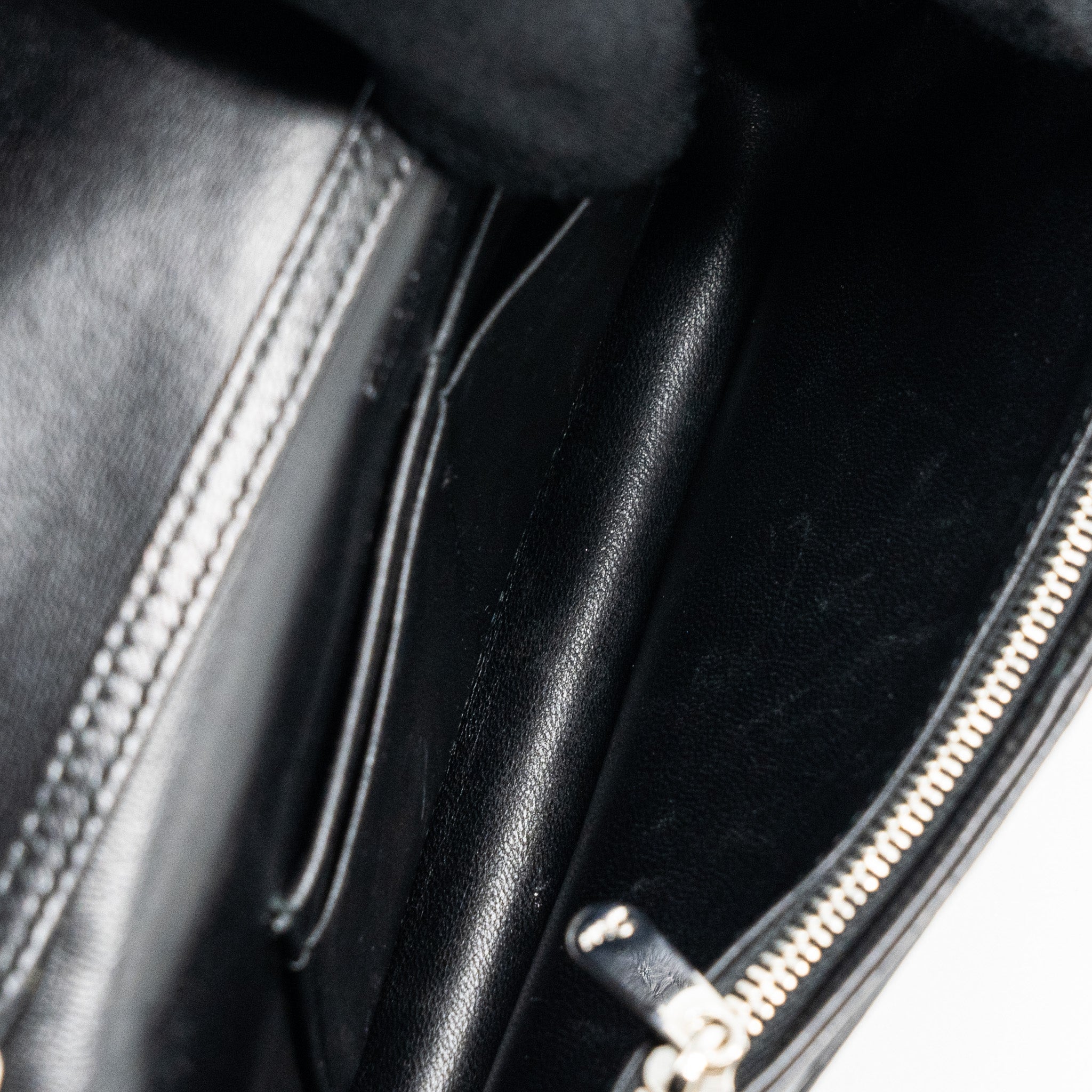 dior-diorama-wallet-on-chain-limited-print-lambskin-black-shw