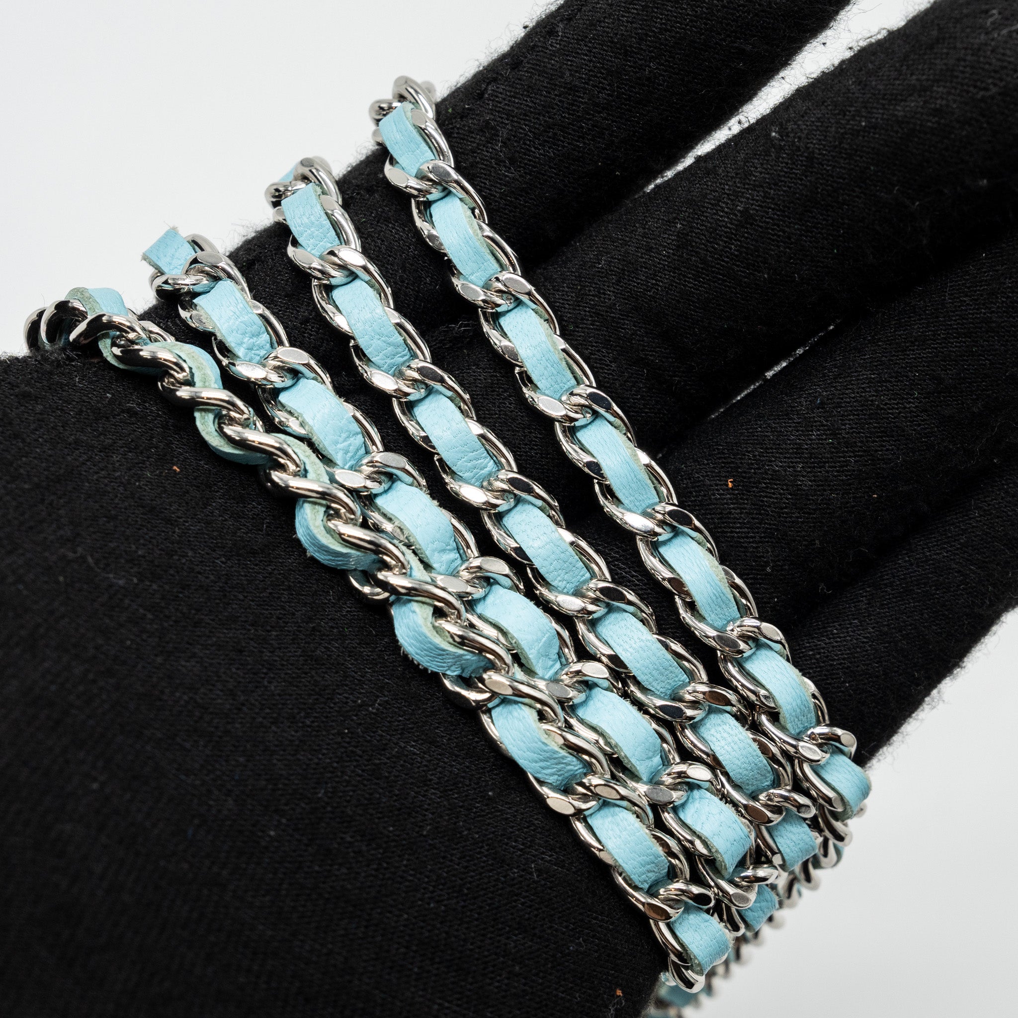 chanel-classic-wallet-on-chain-lambskin-light-blue-shw