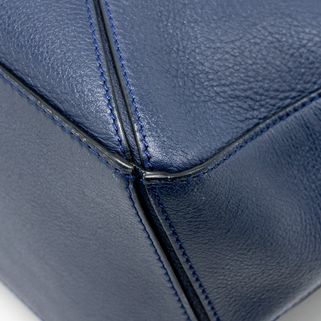loewe-blue