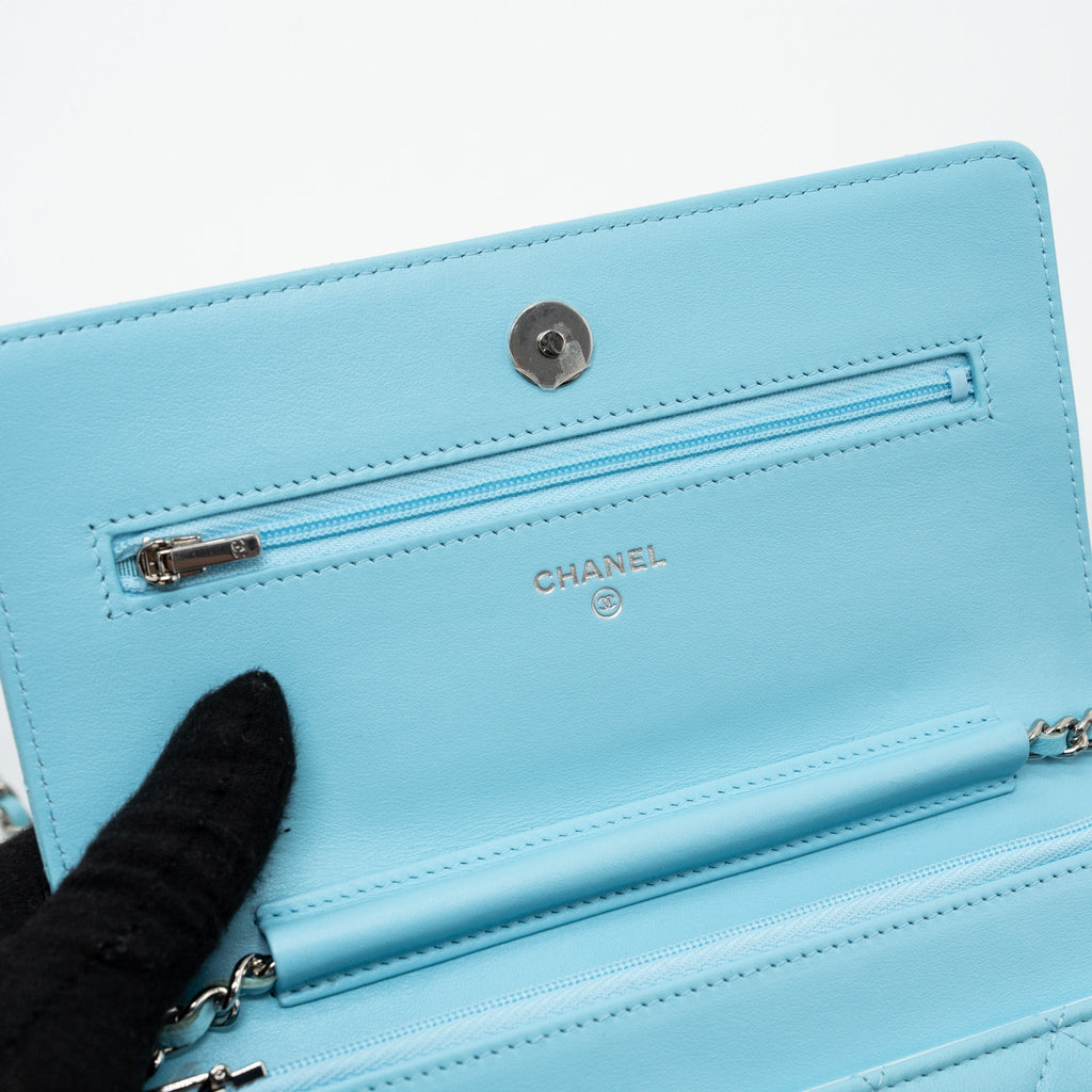 chanel-classic-wallet-on-chain-lambskin-light-blue-shw