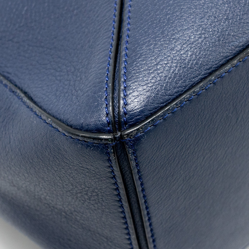 loewe-blue