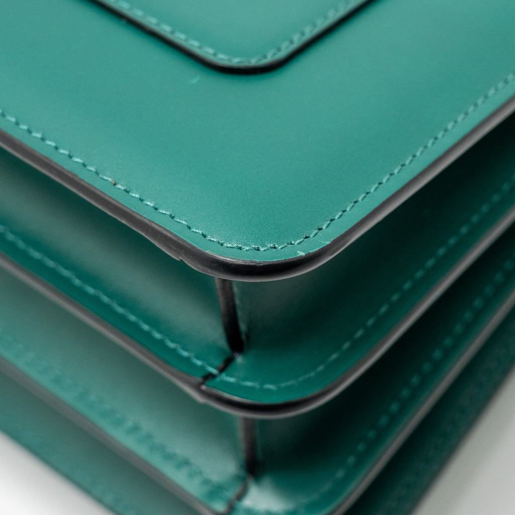 bvlgari-serpenti-forever-top-handle-calfskin-green-ghw