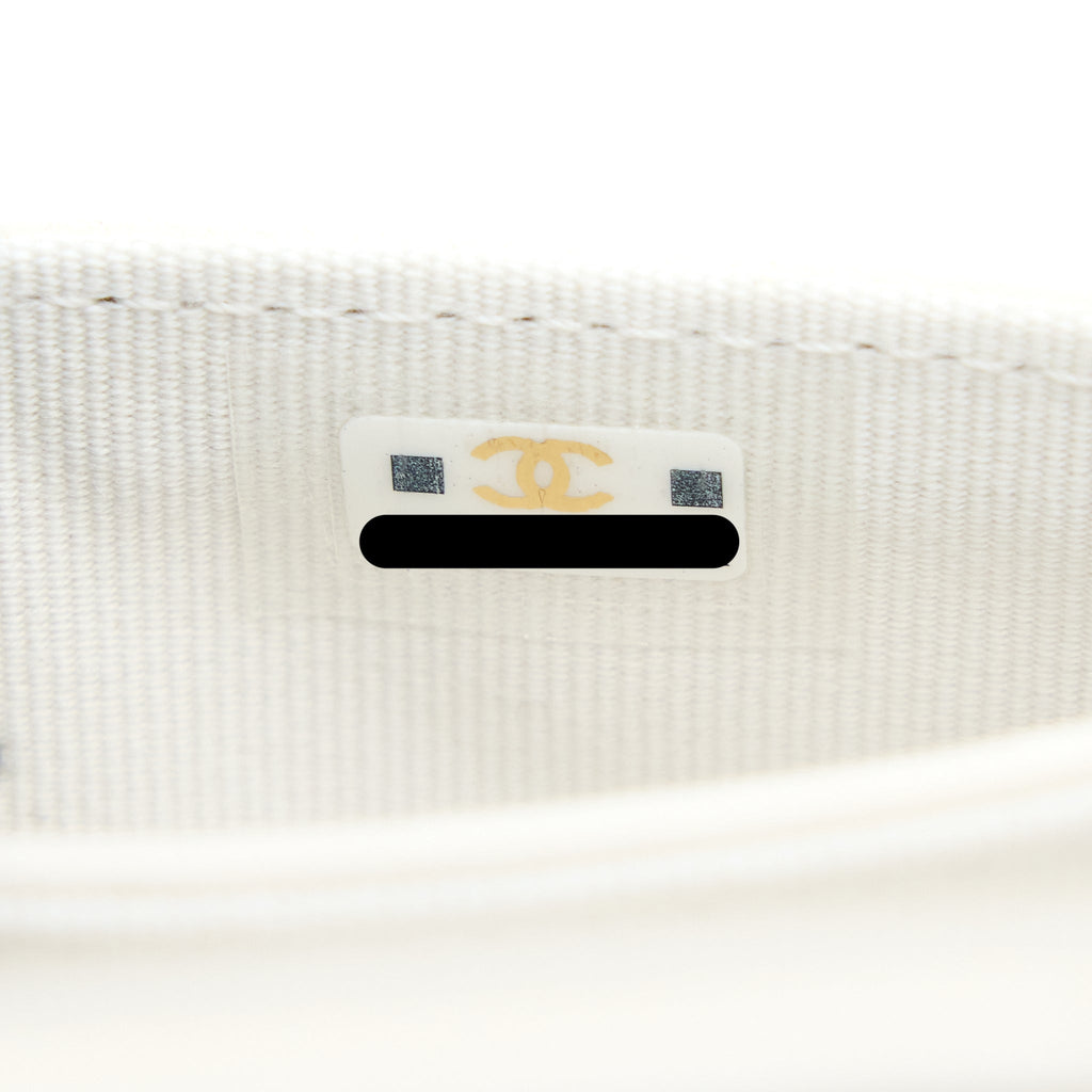 chanel-19-flap-card-holder-lambskin-white-brushed-ghw-microchip