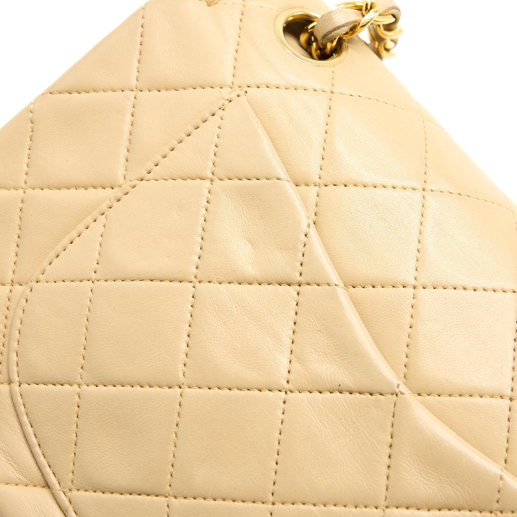 chanel-vintage-classic-double-flap-bag-lambskin-beige-ghw