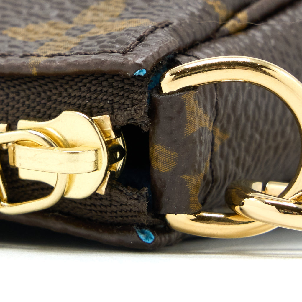 copy-of-louis-vuitton-2022-christmas-limited-mini-pochette-accessories-monogram-tokyo-boutique-ghw