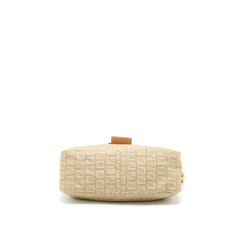 fendi-vintage-baguette-fabric-beige-ghw