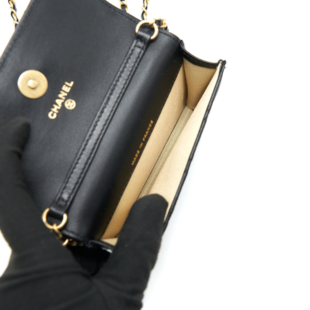 chanel-pearl-crush-belt-bag-black-ghw