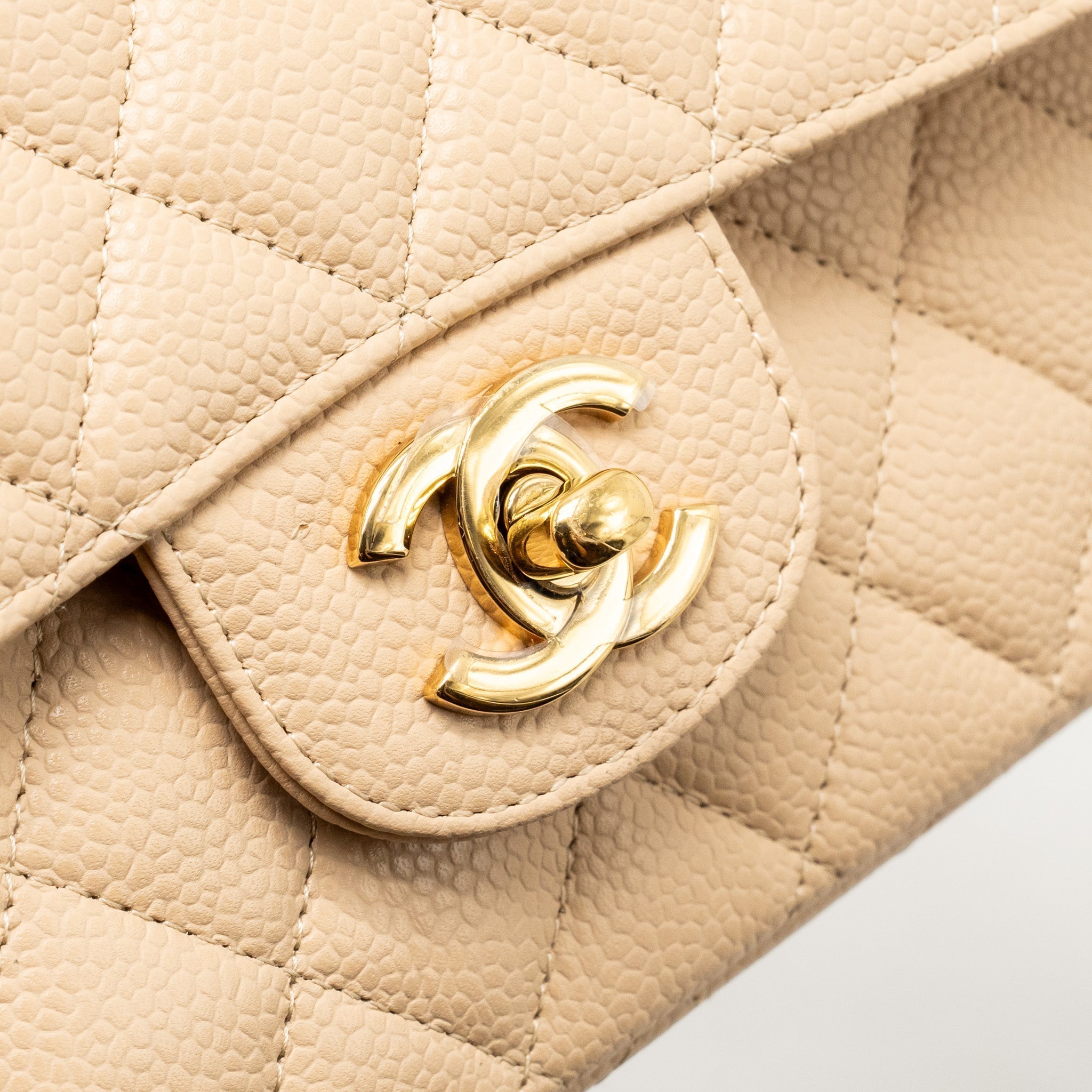 chanel-medium-classic-double-flap-caviar-beige-ghw