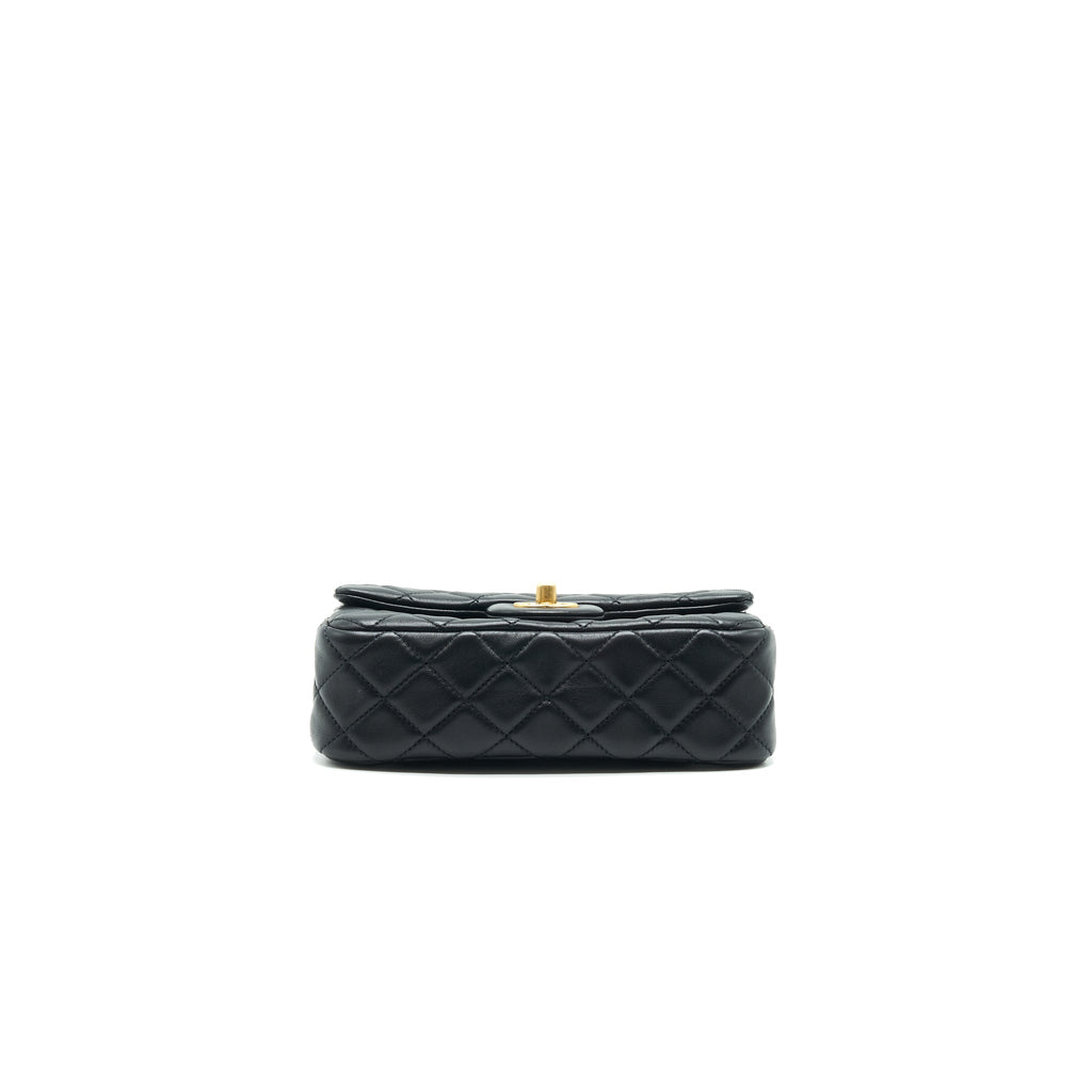 chanel-pearl-crush-rectangular-mini-flap-bag