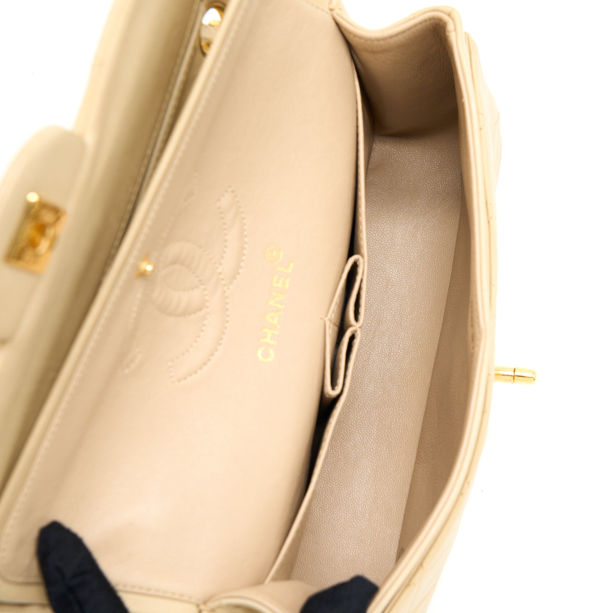 chanel-vintage-classic-double-flap-bag-lambskin-beige-ghw