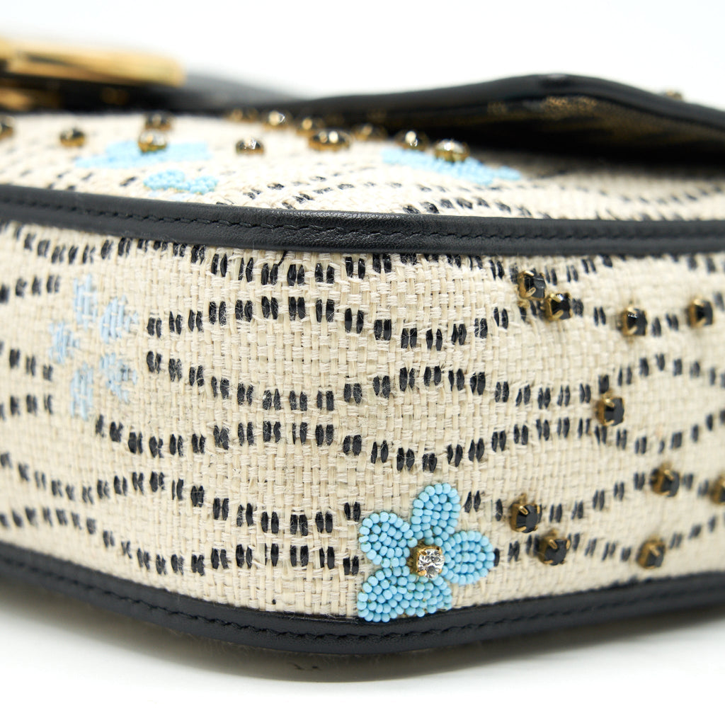 fendi-baguette-iconic-medium-white-raffia-bag-multicolor-1