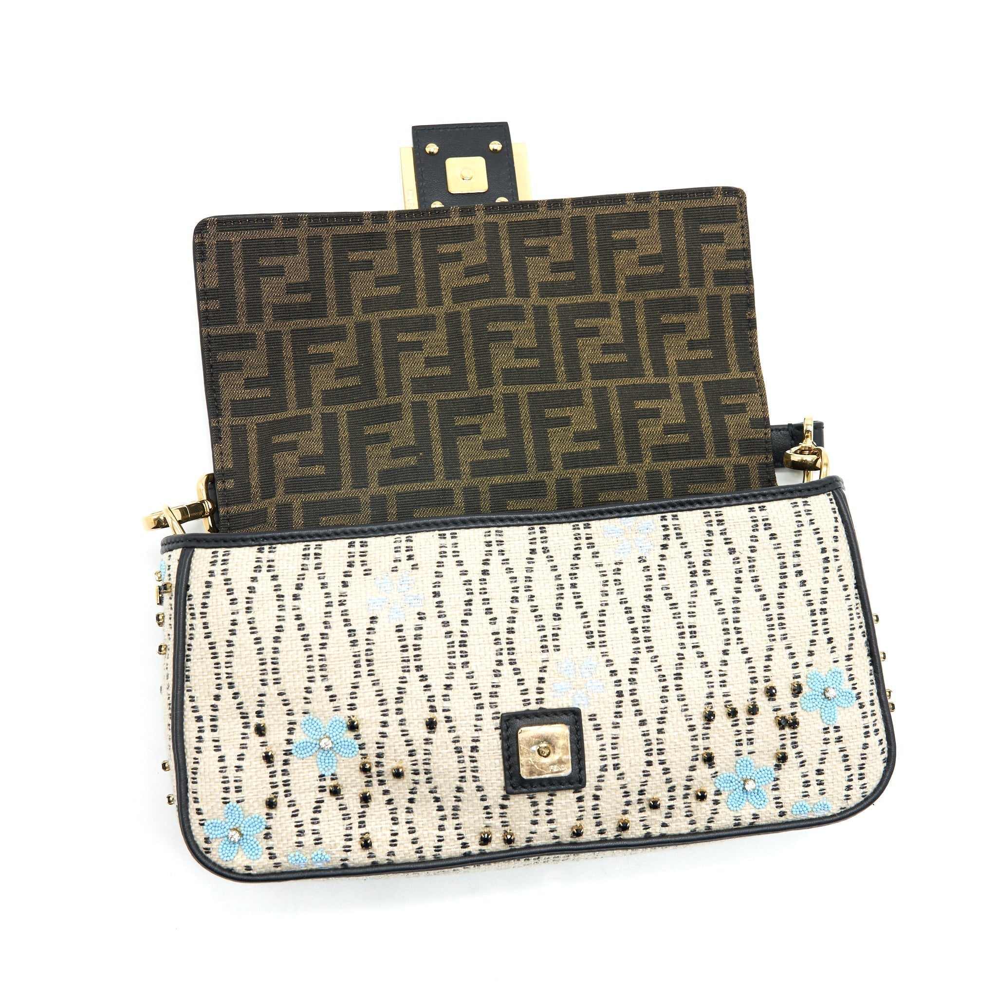 fendi-baguette-iconic-medium-white-raffia-bag-multicolor-1