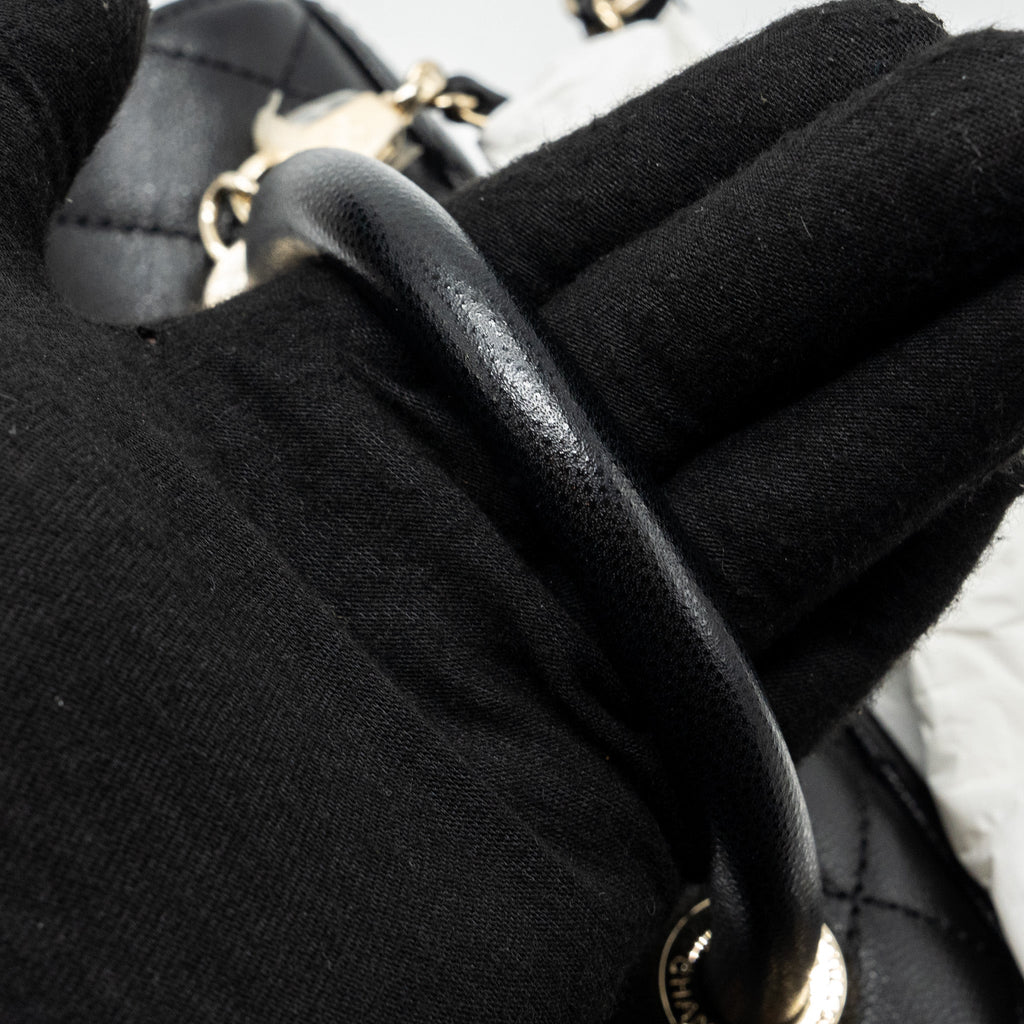 chanel-small-coco-handle-caviar-black-lghw-microchip-12