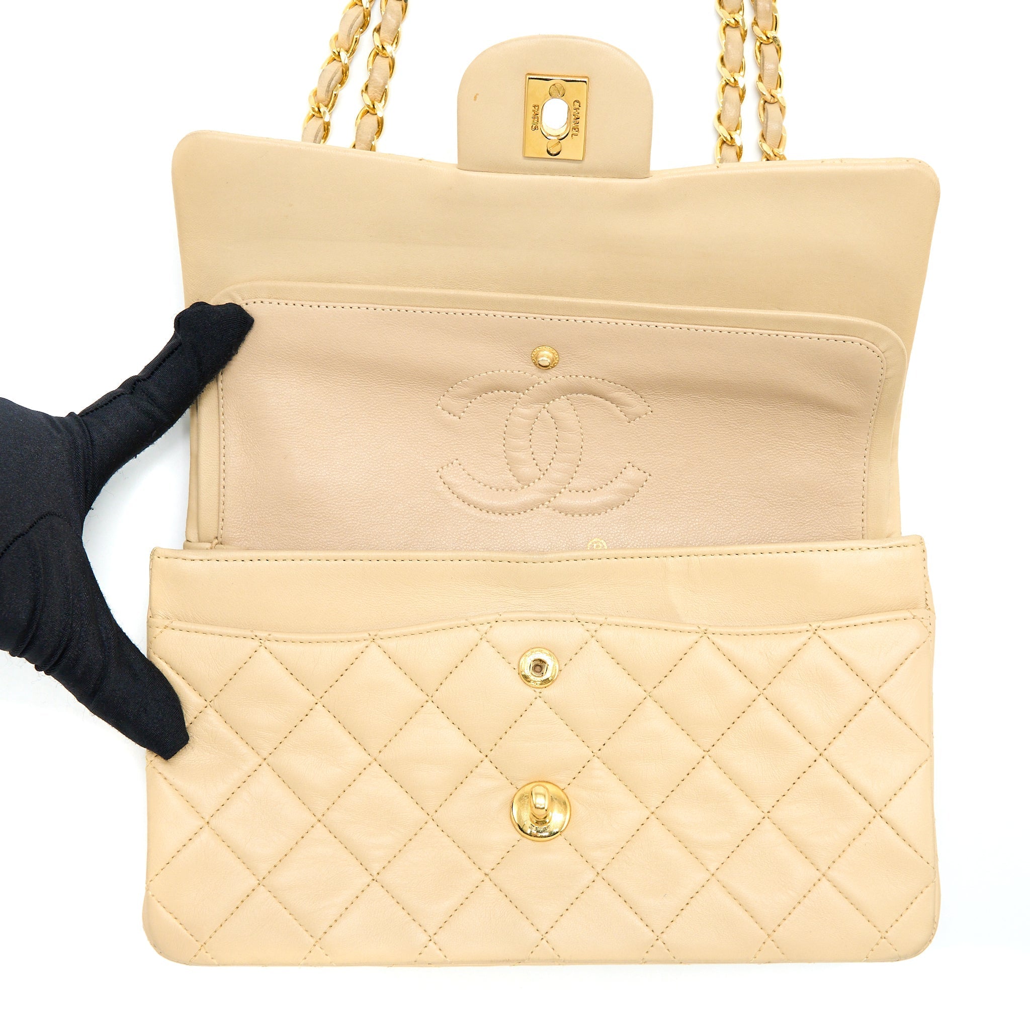 chanel-vintage-classic-double-flap-bag-lambskin-beige-ghw