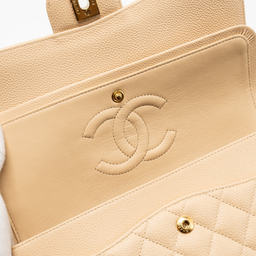 chanel-medium-classic-double-flap-caviar-beige-ghw