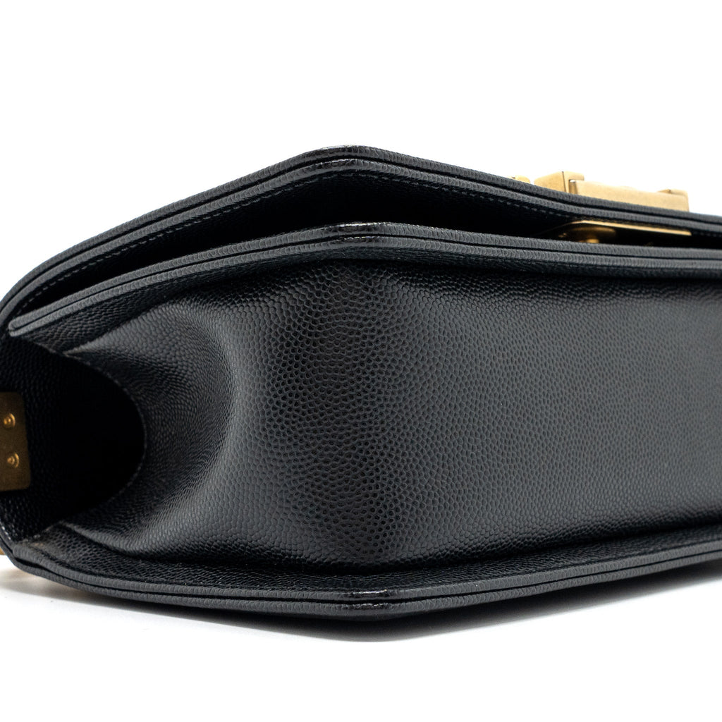 chanel-small-boy-bag-caviar-black-ghw-microchip-3