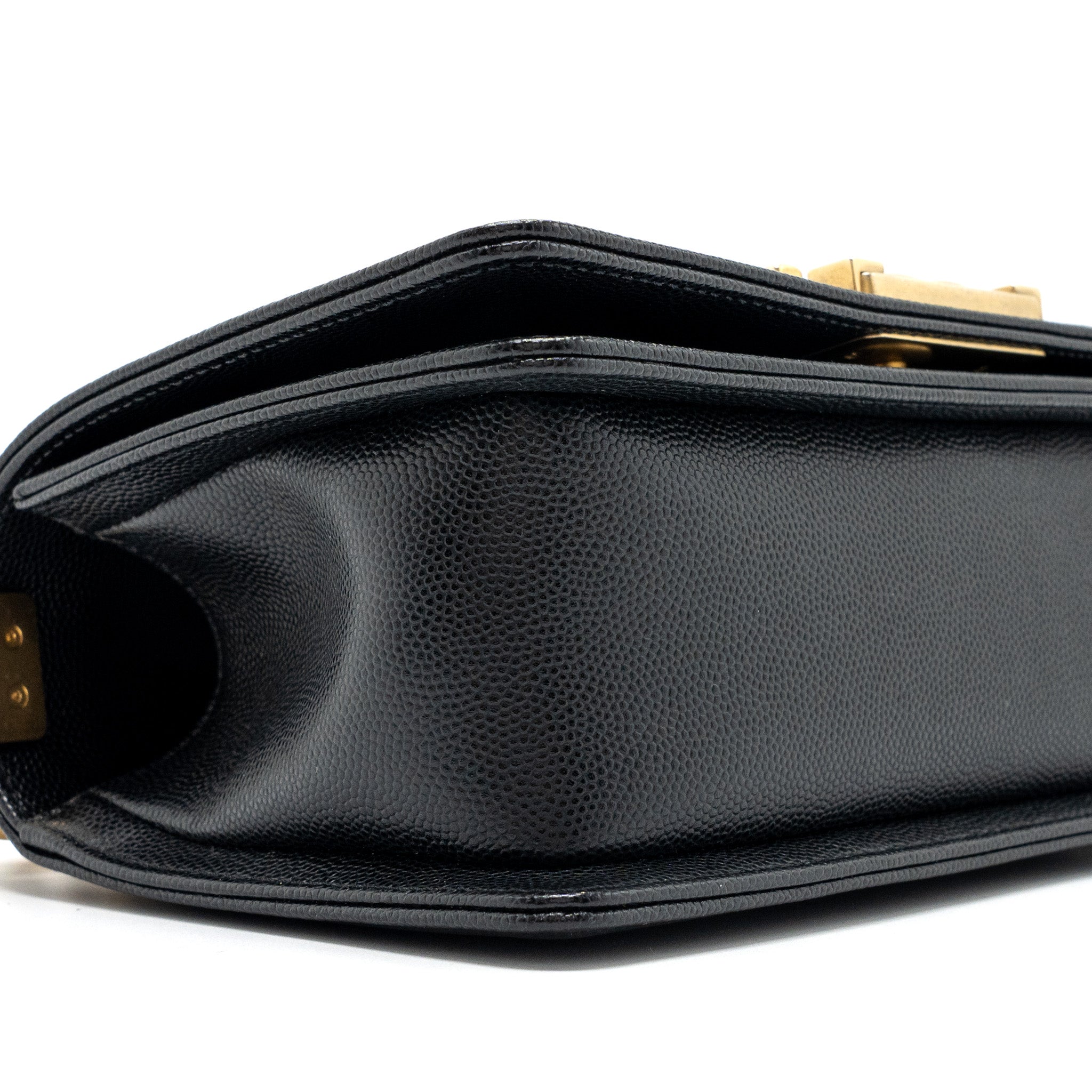 chanel-small-boy-bag-caviar-black-ghw-microchip-3