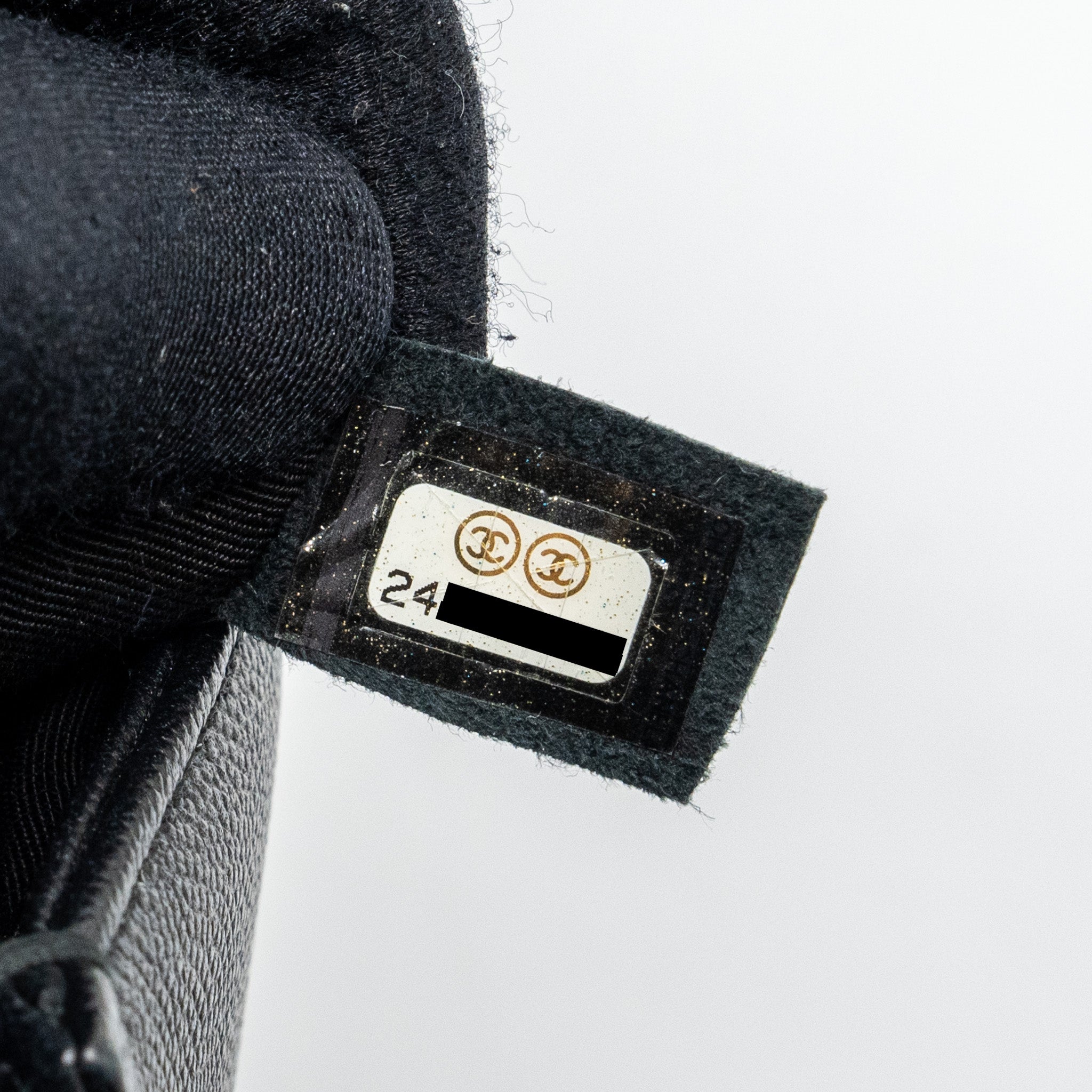 chanel-medium-boy-bag-caviar-so-black-black-hardware